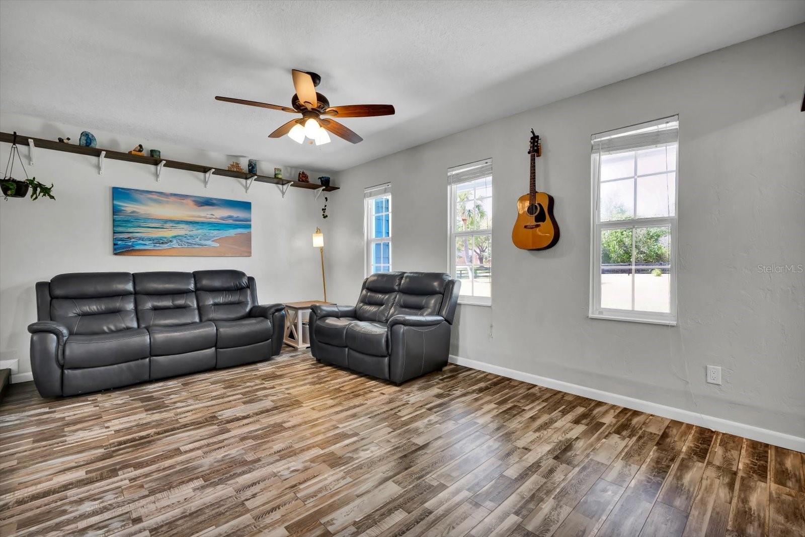 QUIET PLACE IN COUNTRY UNIT 01-04 - Residential