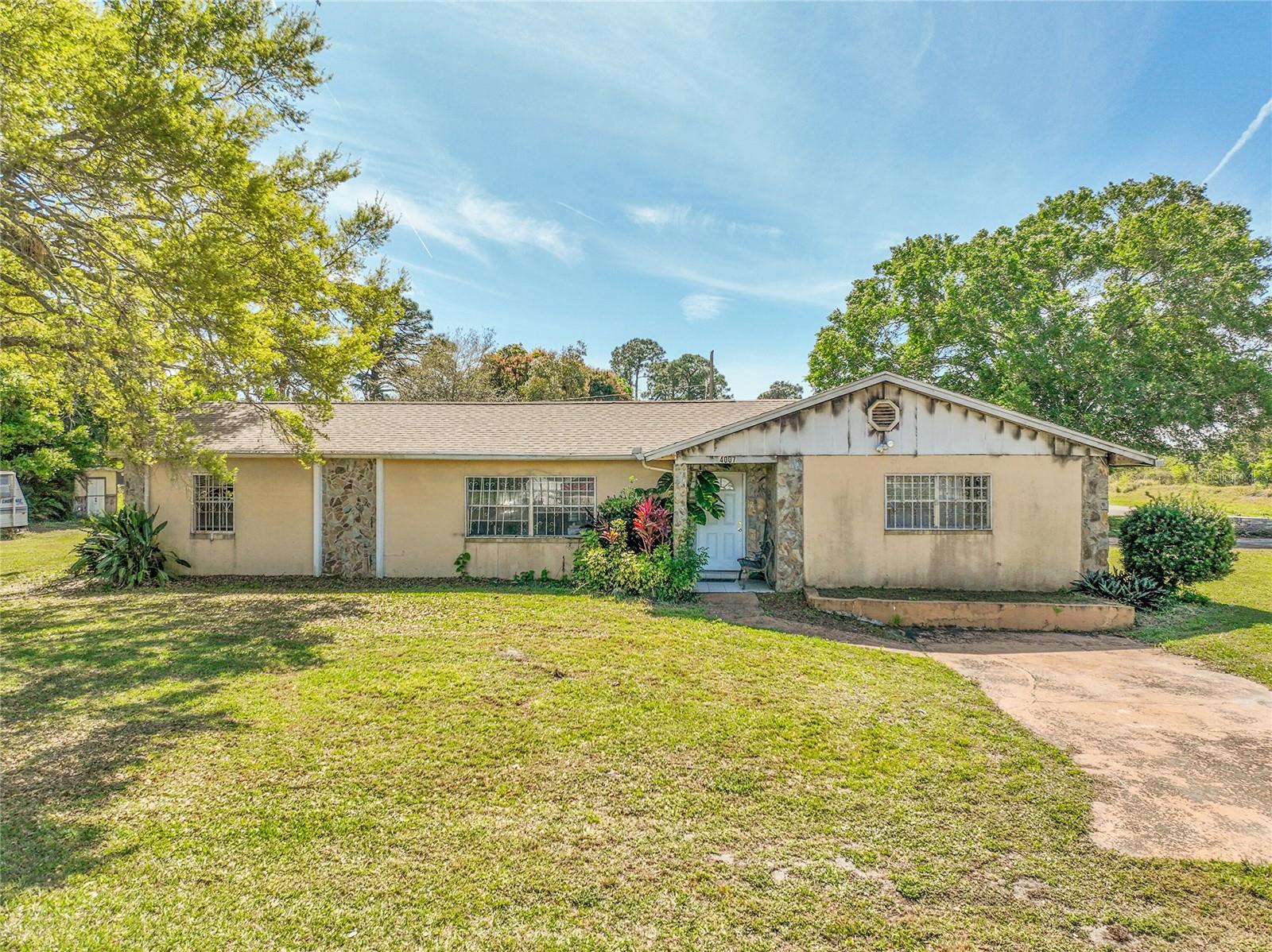 SUNLAND GARDENS - Residential