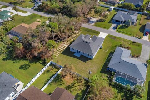 A home in PORT CHARLOTTE