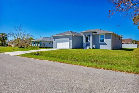 A home in PORT CHARLOTTE