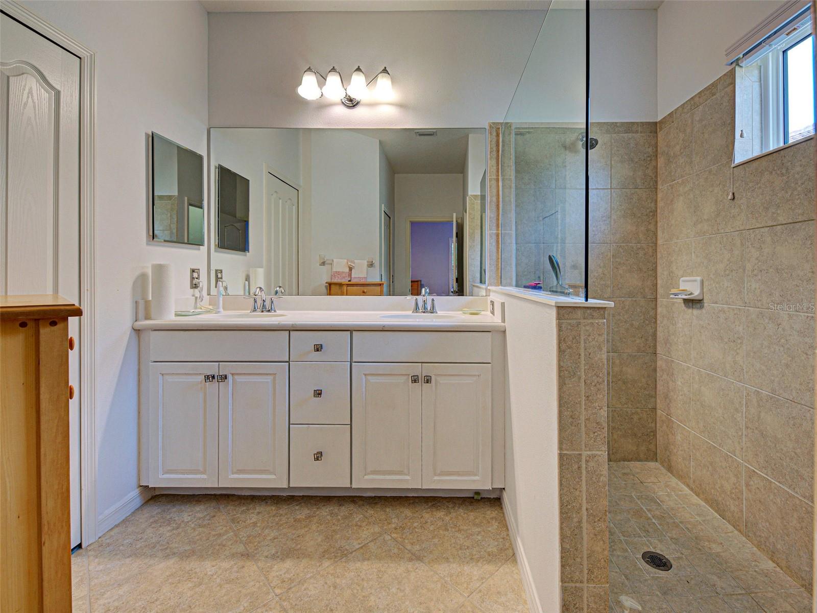 GRAND PALM PH 1A - Residential