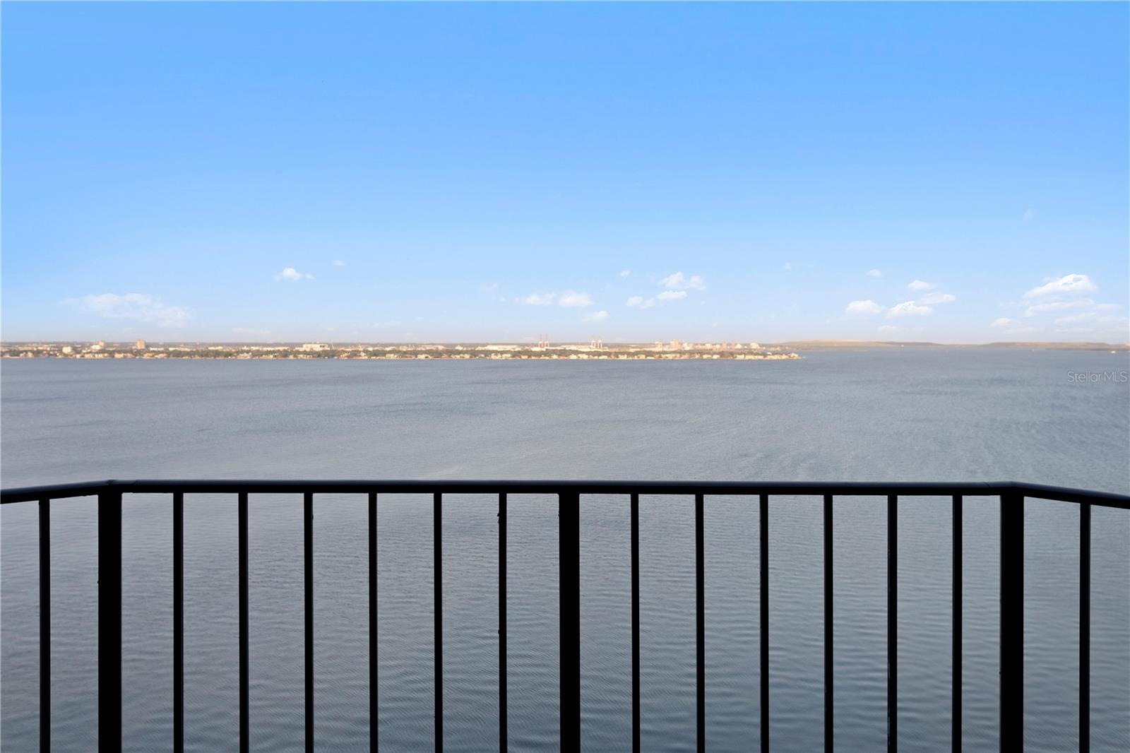 MONTE CARLO TOWERS A CONDOMINI - Residential Lease