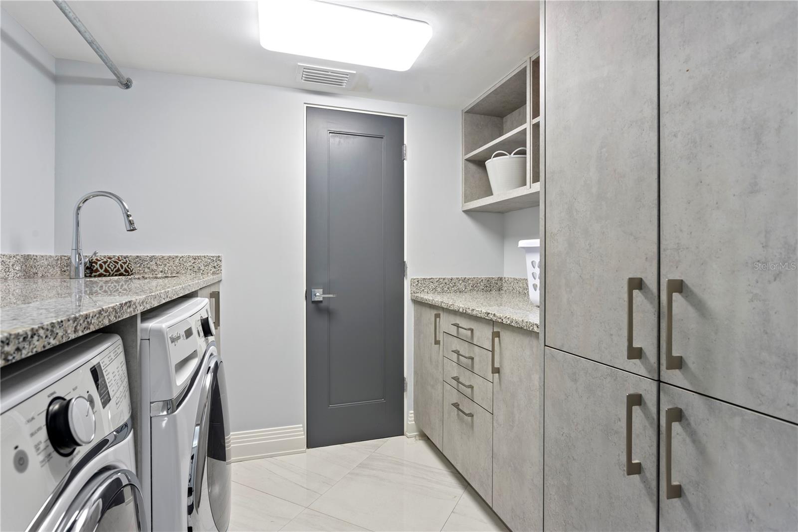 MONTE CARLO TOWERS A CONDOMINI - Residential Lease