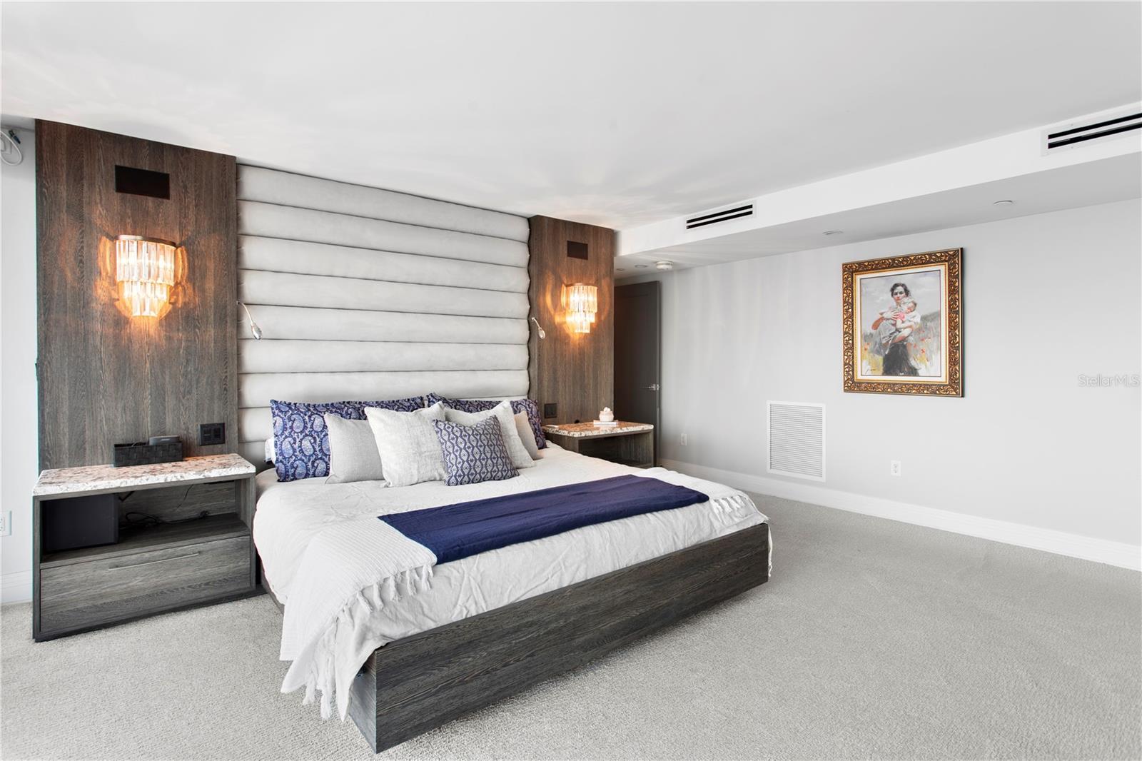 MONTE CARLO TOWERS A CONDOMINI - Residential Lease