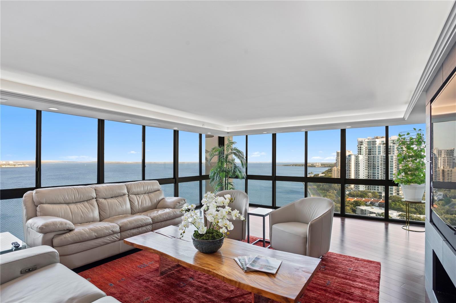 MONTE CARLO TOWERS A CONDOMINI - Residential Lease