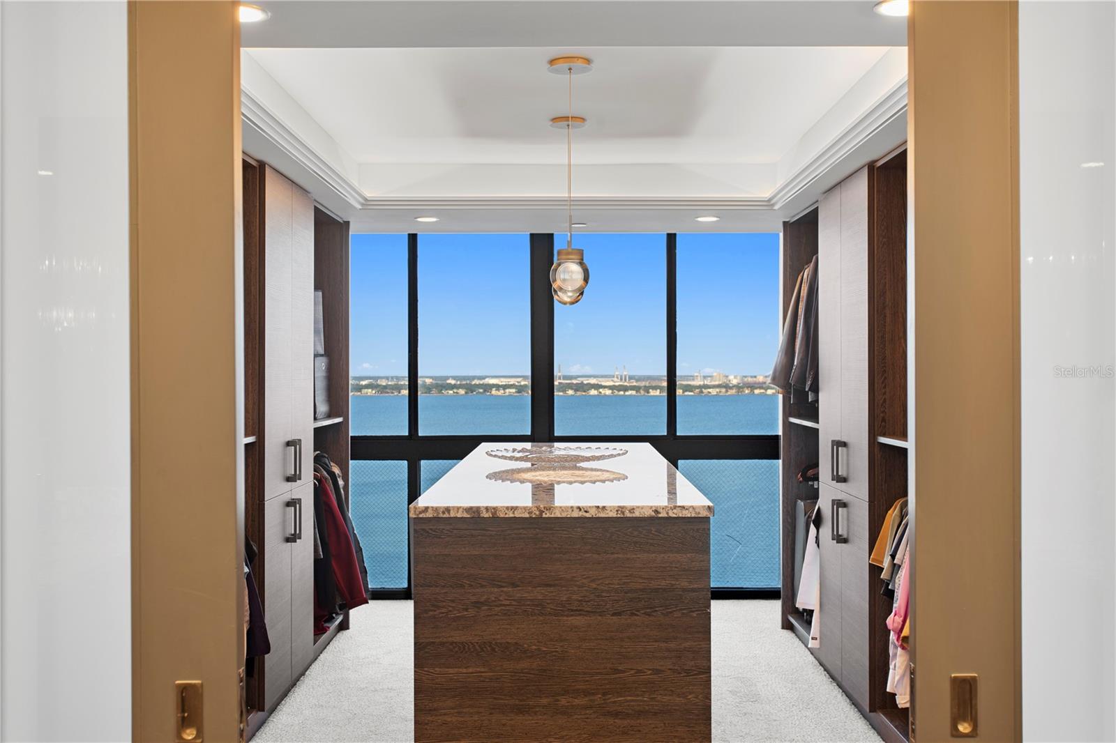 MONTE CARLO TOWERS A CONDOMINI - Residential Lease