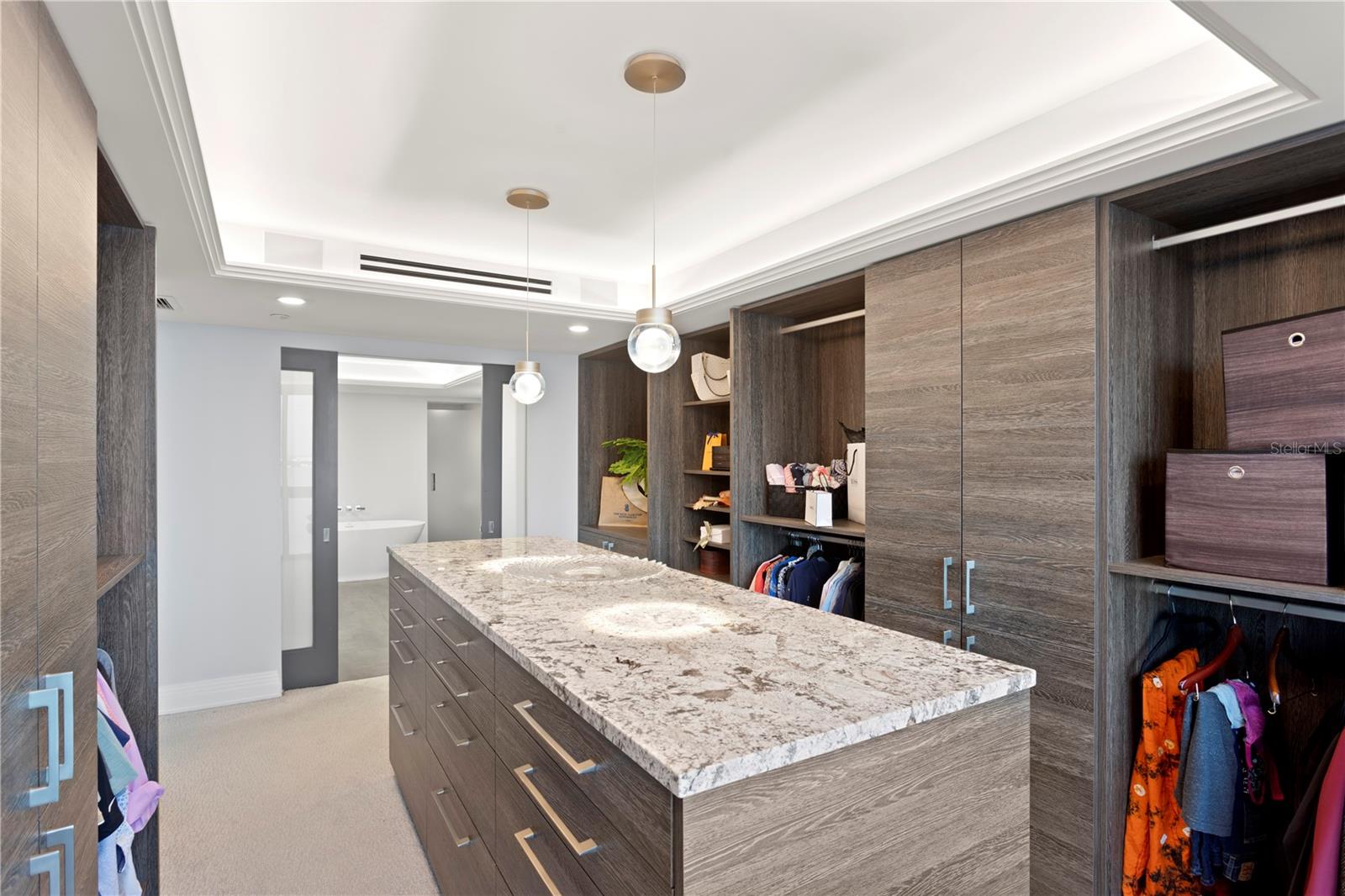 MONTE CARLO TOWERS A CONDOMINI - Residential Lease