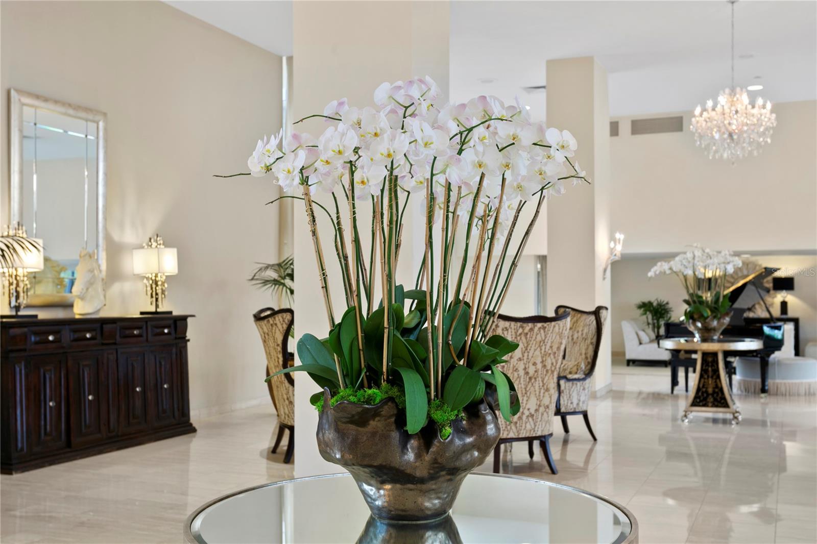 MONTE CARLO TOWERS A CONDOMINI - Residential Lease