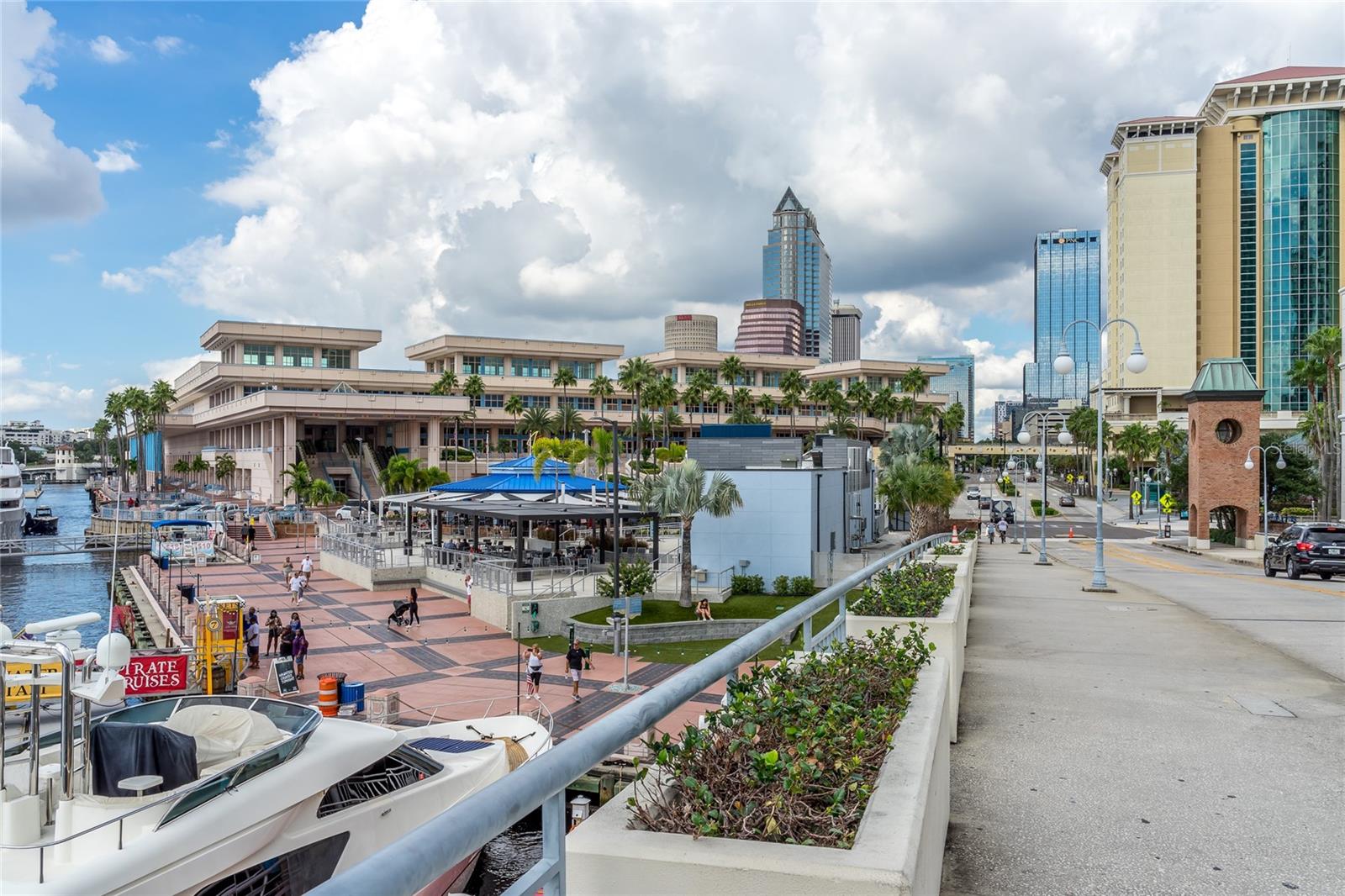 MONTE CARLO TOWERS A CONDOMINI - Residential Lease