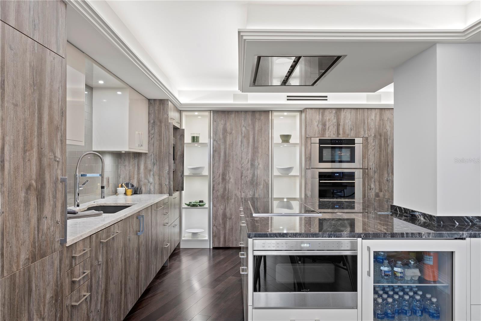 MONTE CARLO TOWERS A CONDOMINI - Residential Lease