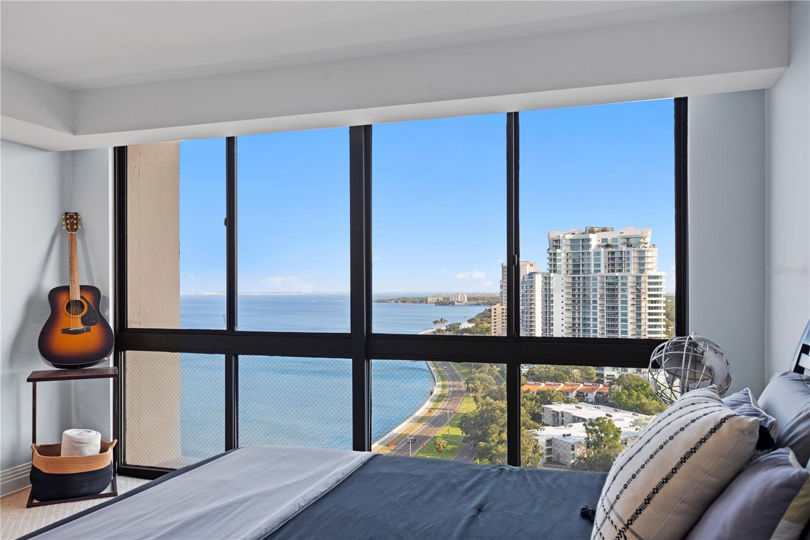 MONTE CARLO TOWERS A CONDOMINI - Residential Lease