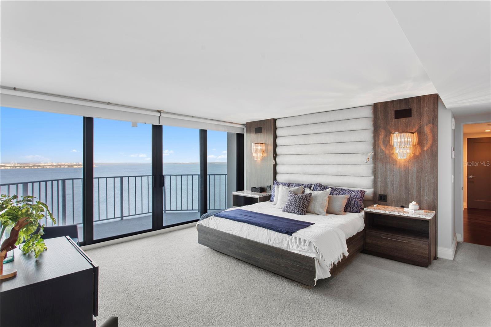 MONTE CARLO TOWERS A CONDOMINI - Residential Lease