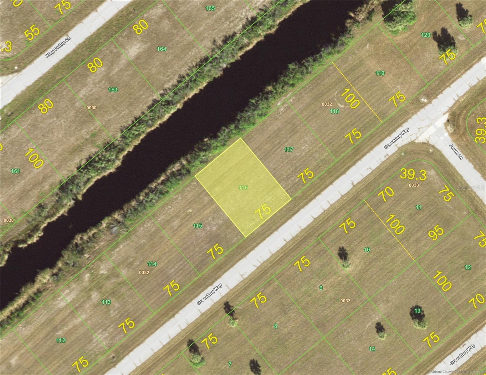 Canalfront in developing area, close to the exclusive island of Boca Grande with beautiful azure water. Utilities availble!