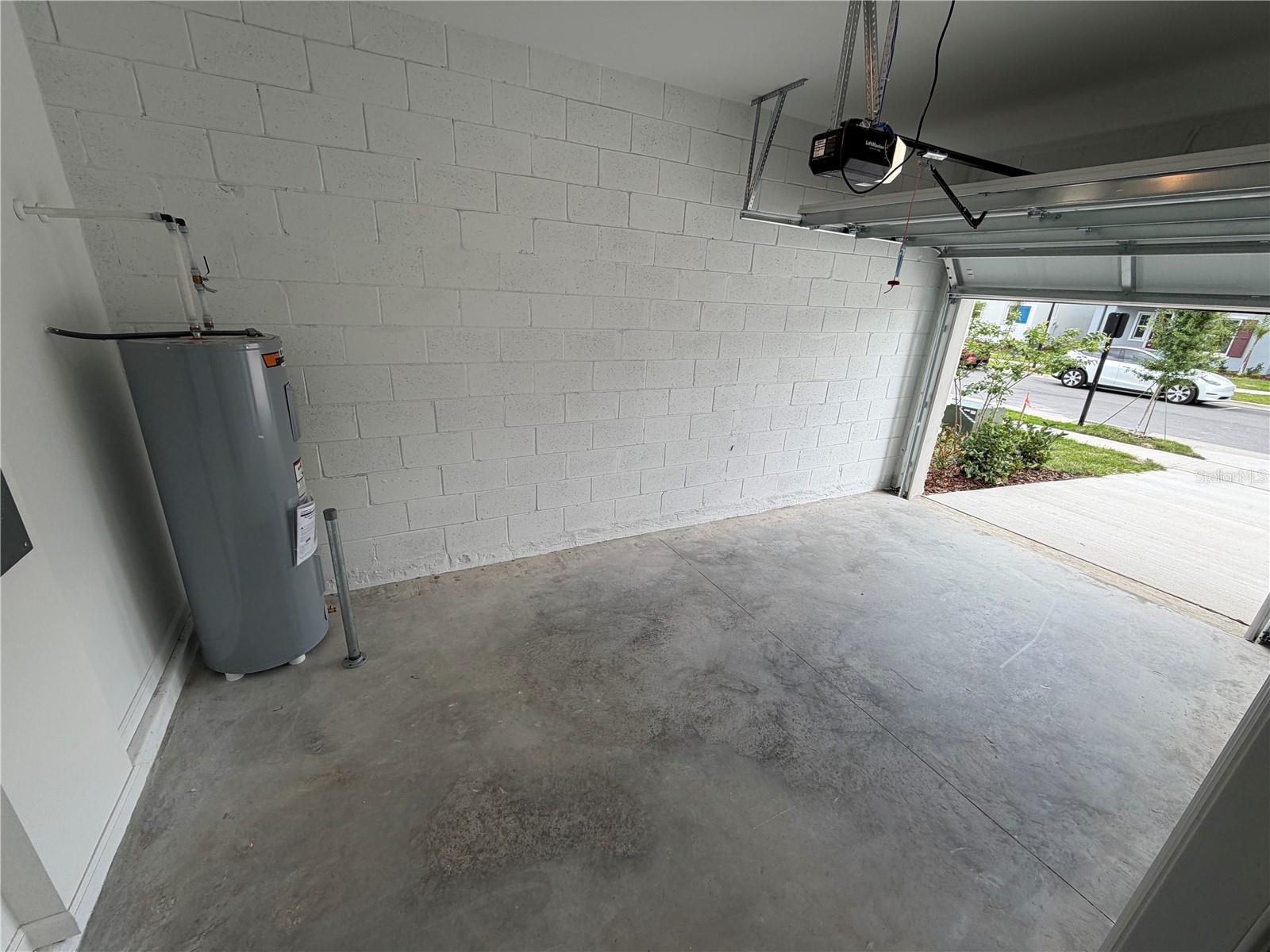 WELLNESS RDG PH 3 - Residential Lease