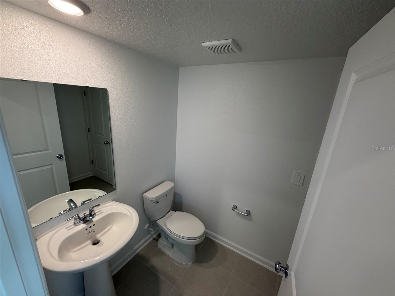 WELLNESS RDG PH 3 - Residential Lease