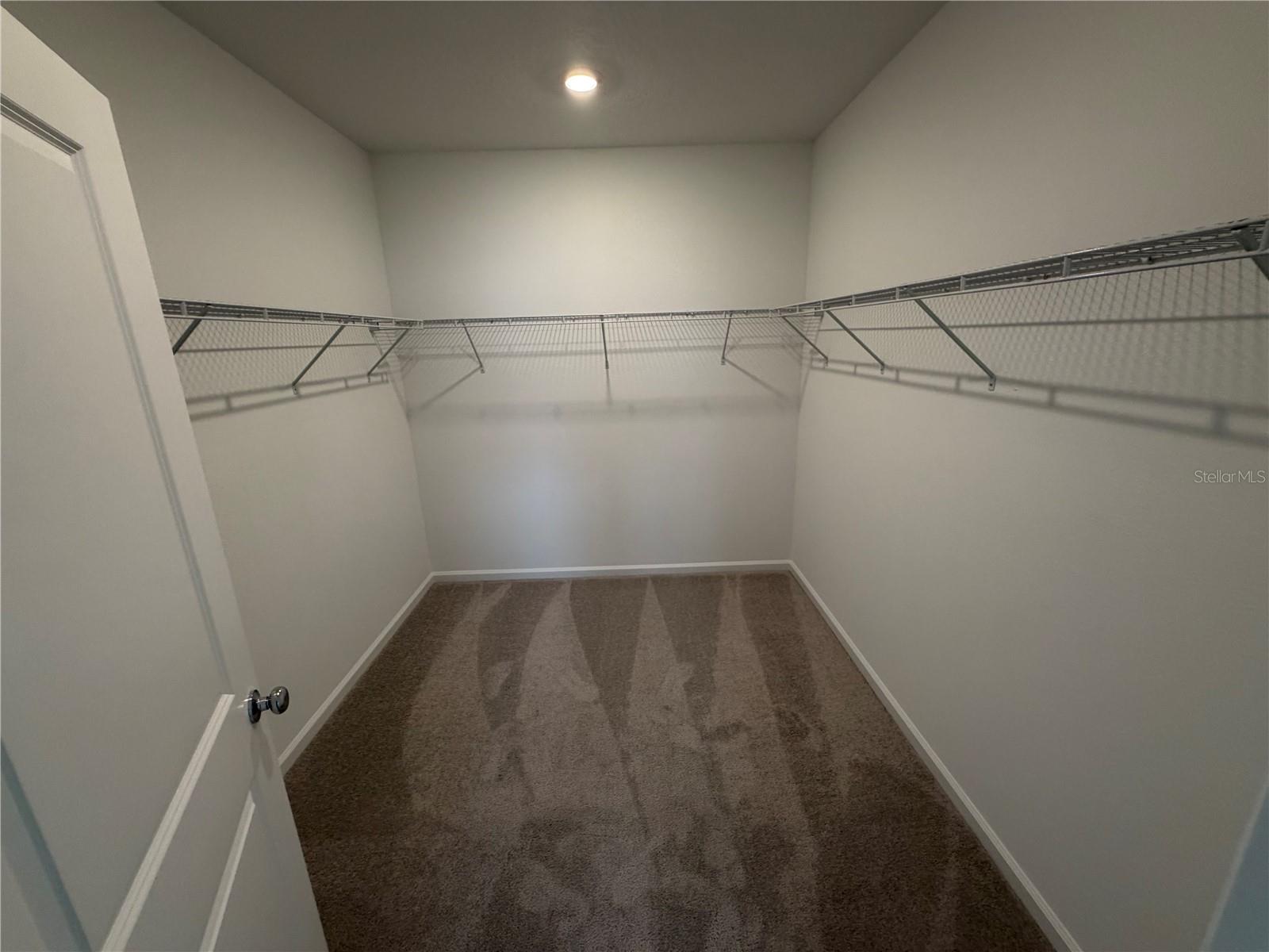 WELLNESS RDG PH 3 - Residential Lease