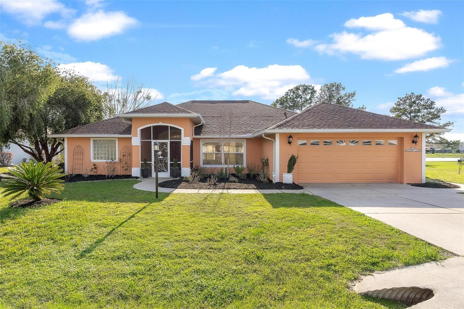 113 HICKORY LOOP