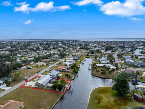 A home in PORT CHARLOTTE