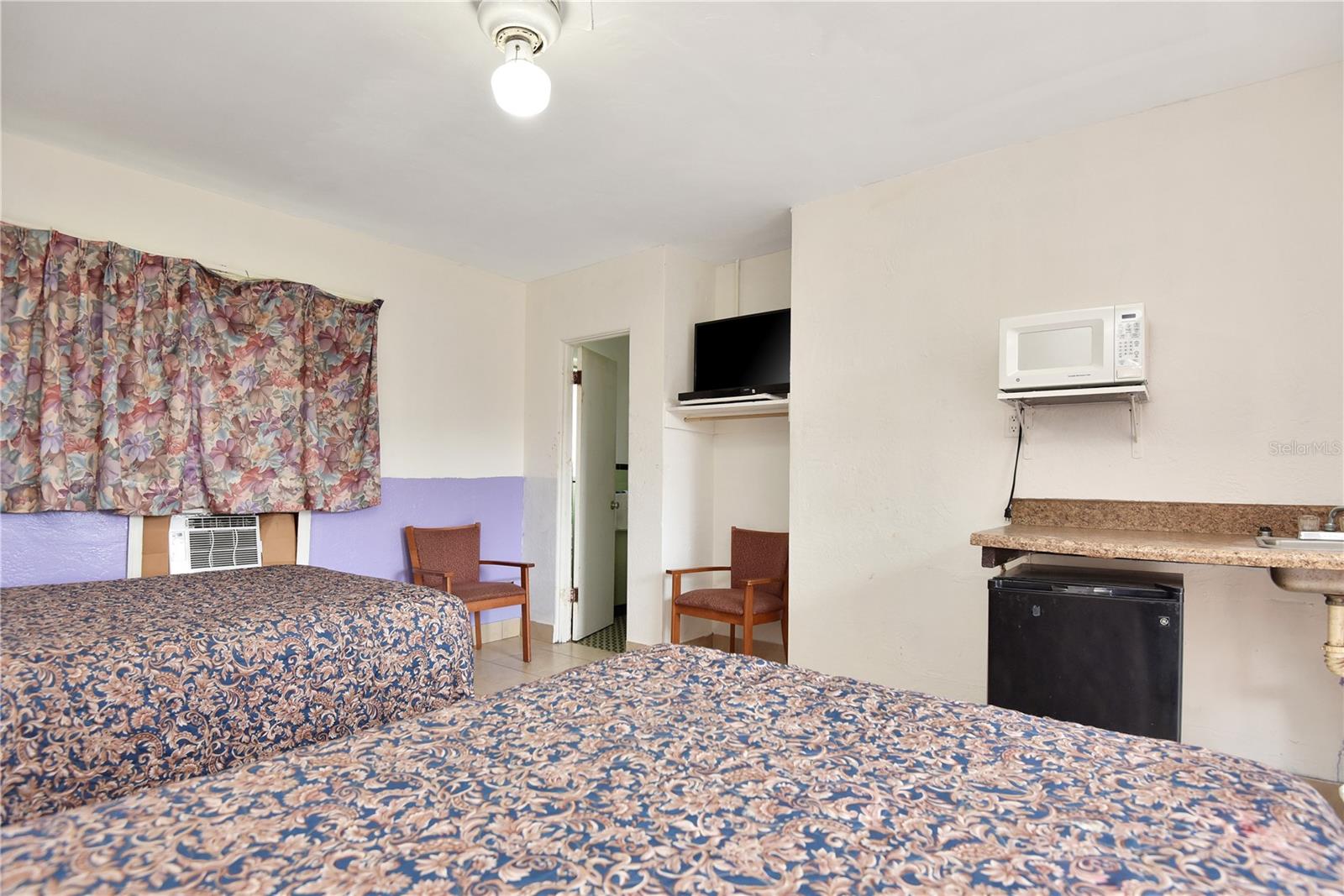 AVONDALE PARK 02 - Commercial Sale