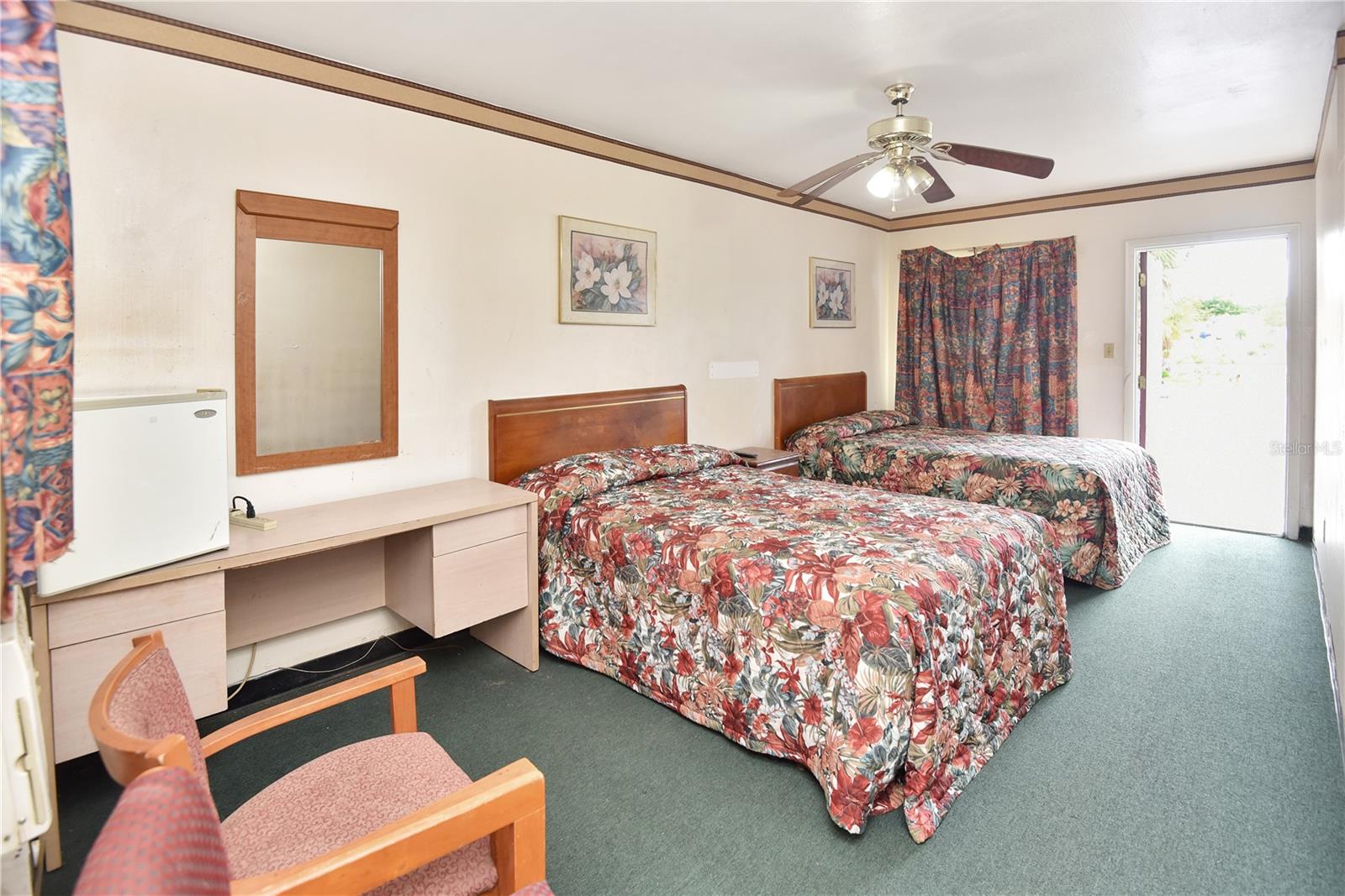 AVONDALE PARK 02 - Commercial Sale