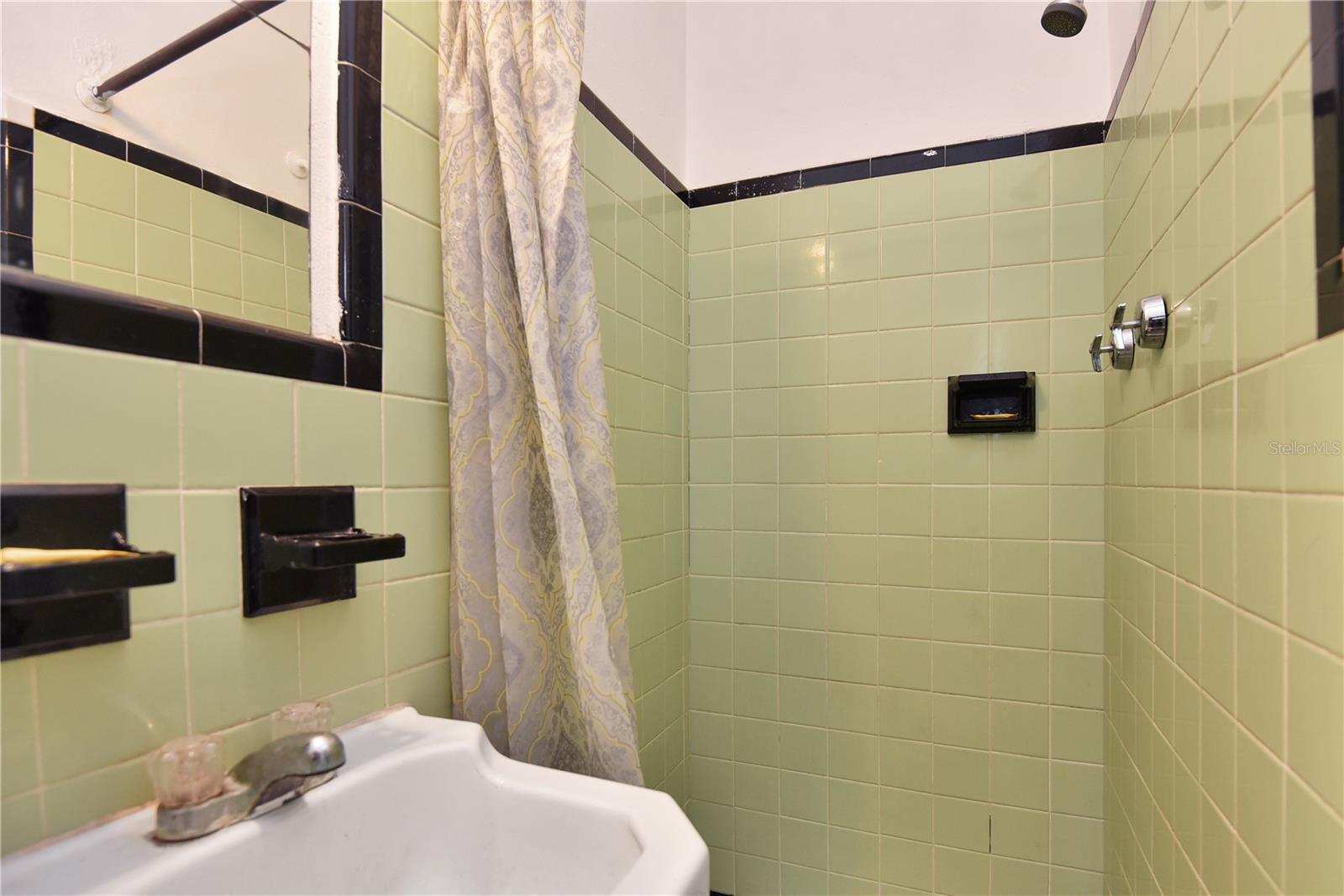 AVONDALE PARK 02 - Commercial Sale