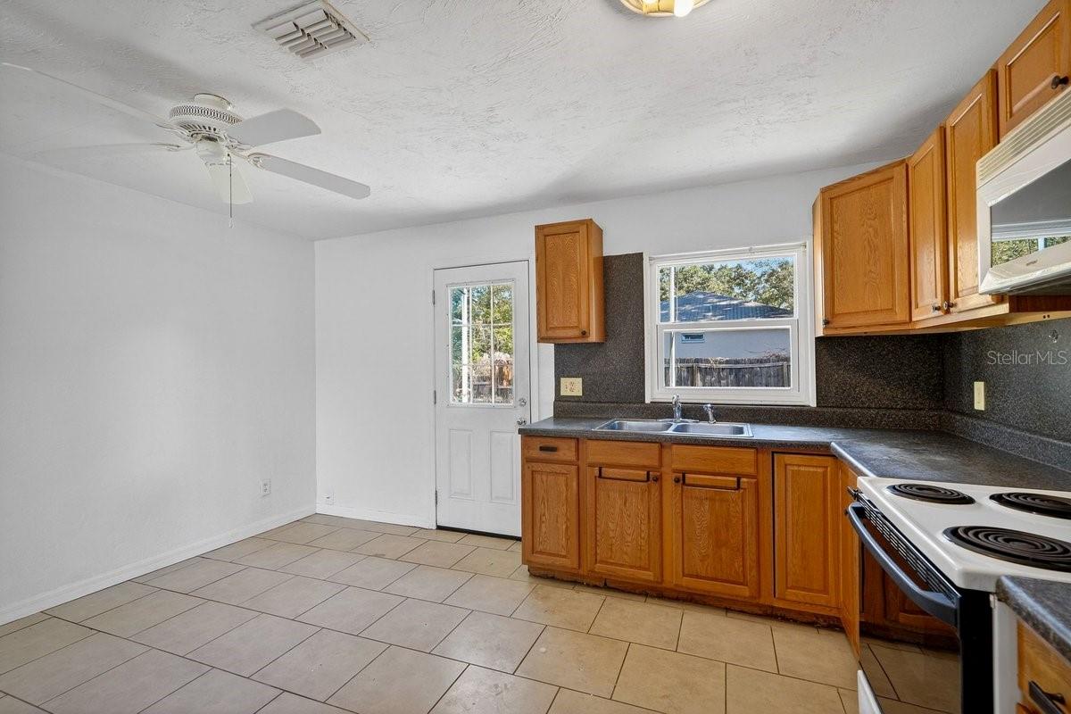 DAYTONA ESTATES - Residential