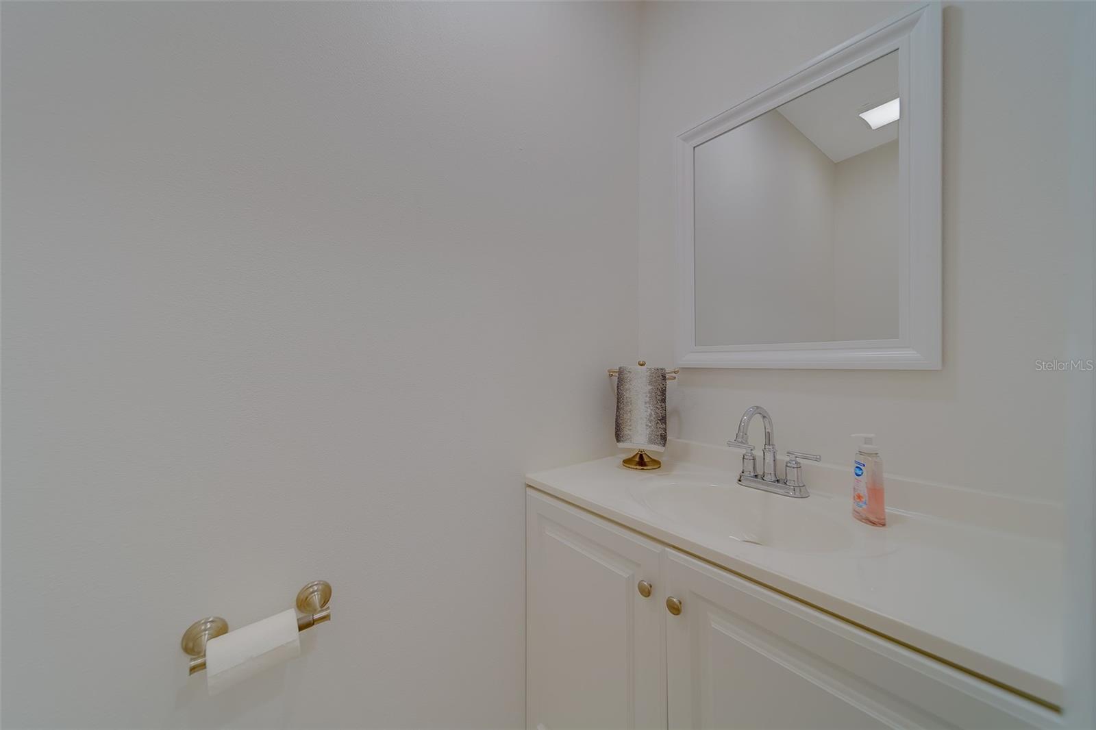 MEDITERRANEAN MANORS - Residential