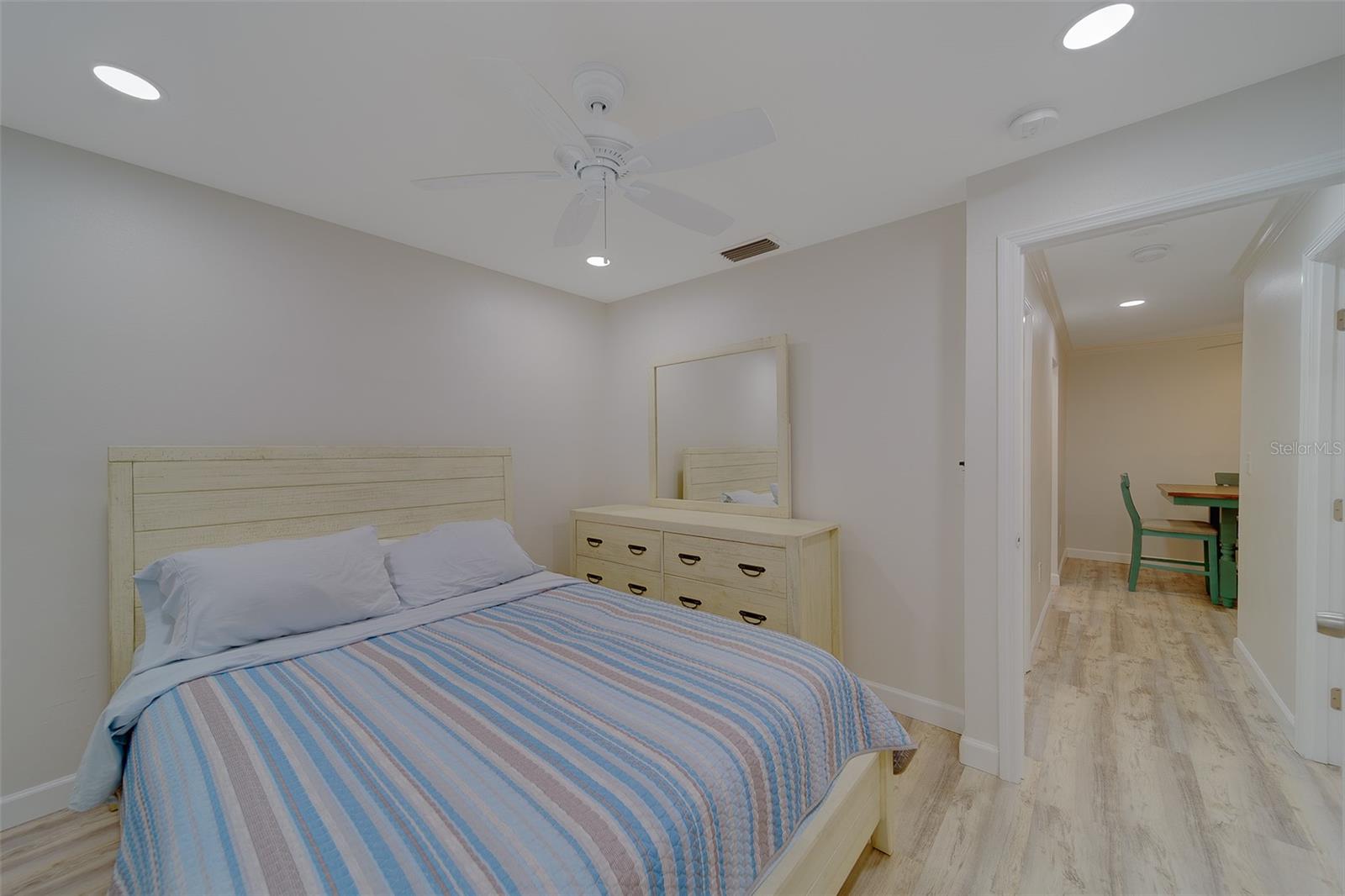 MEDITERRANEAN MANORS - Residential