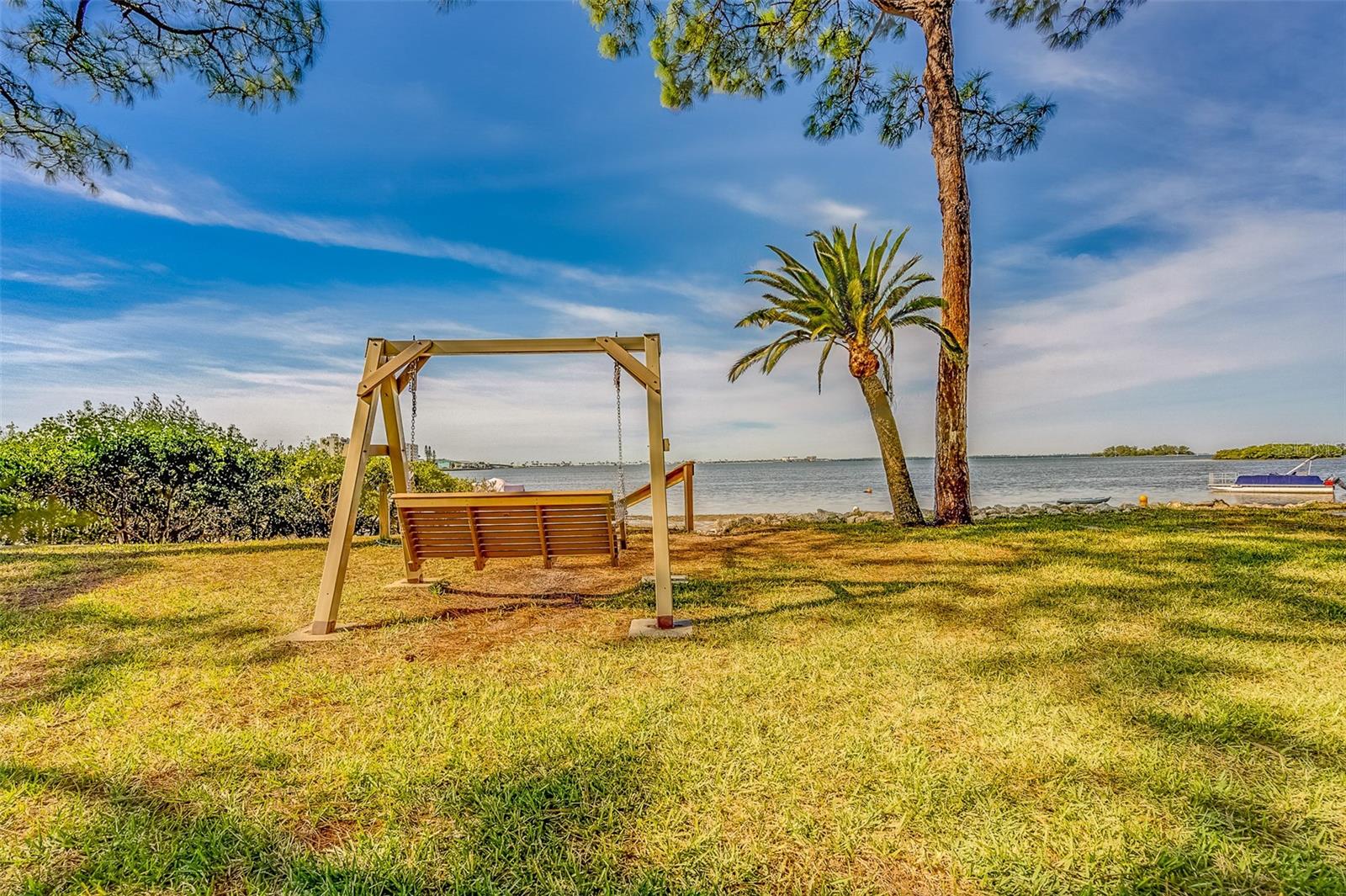 MEDITERRANEAN MANORS - Residential