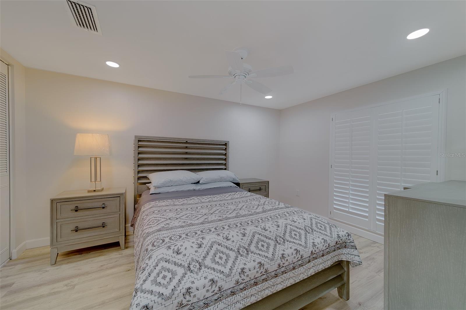 MEDITERRANEAN MANORS - Residential