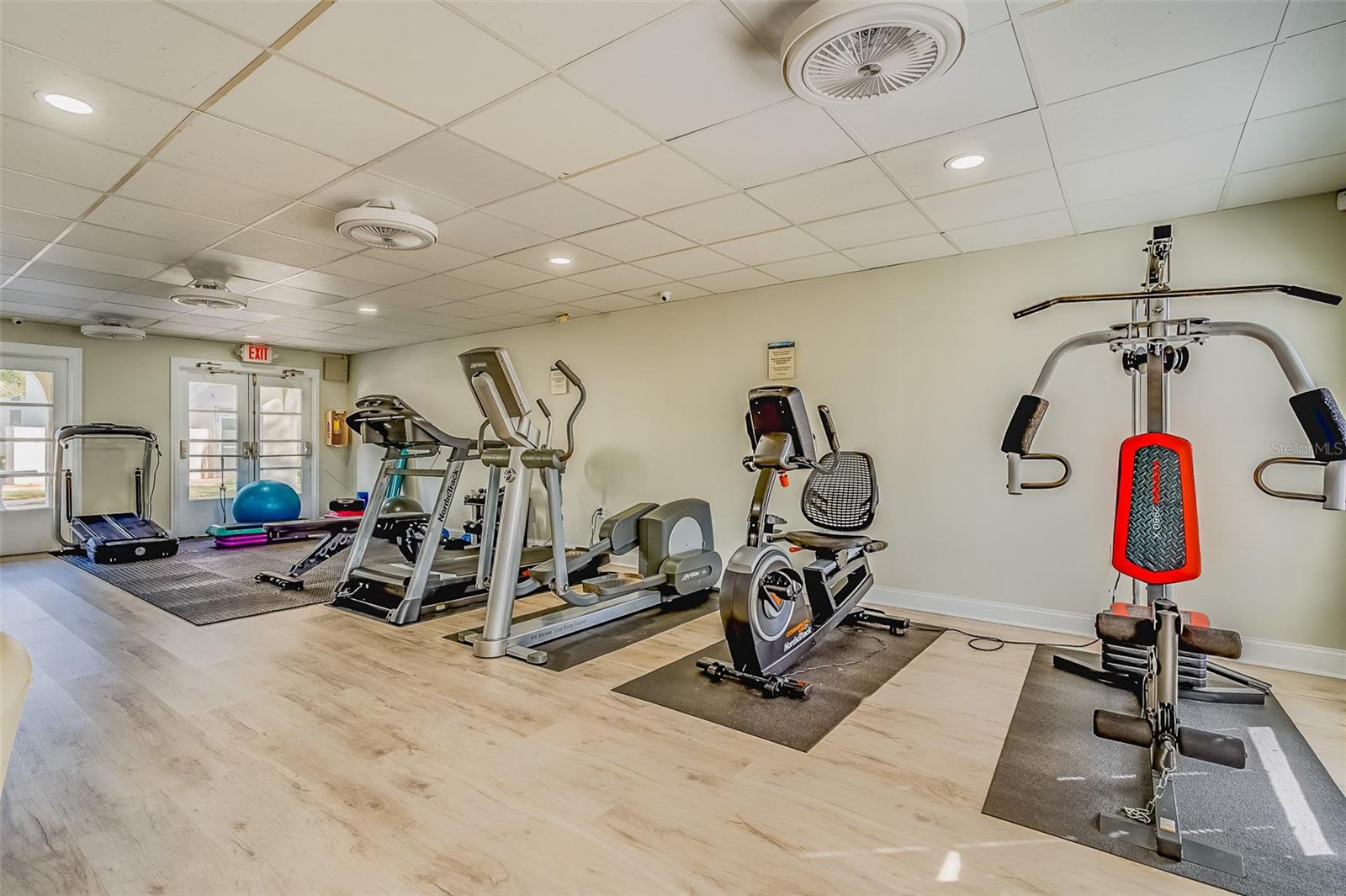 MEDITERRANEAN MANORS - Residential