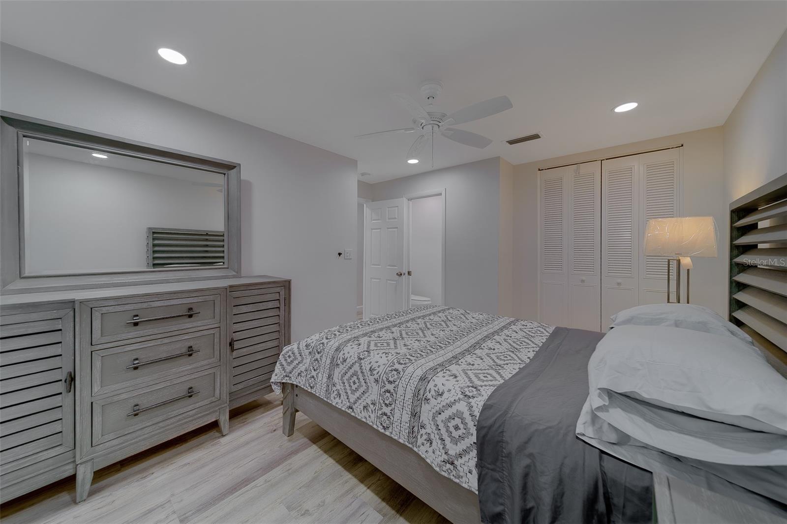 MEDITERRANEAN MANORS - Residential