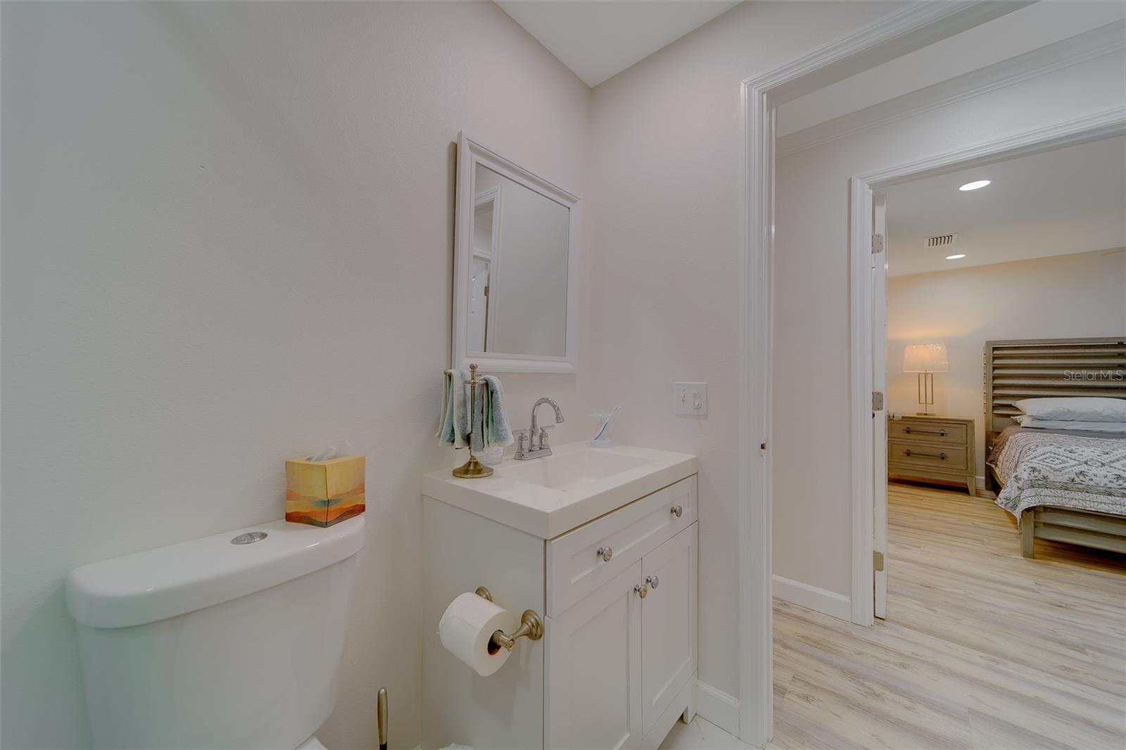 MEDITERRANEAN MANORS - Residential