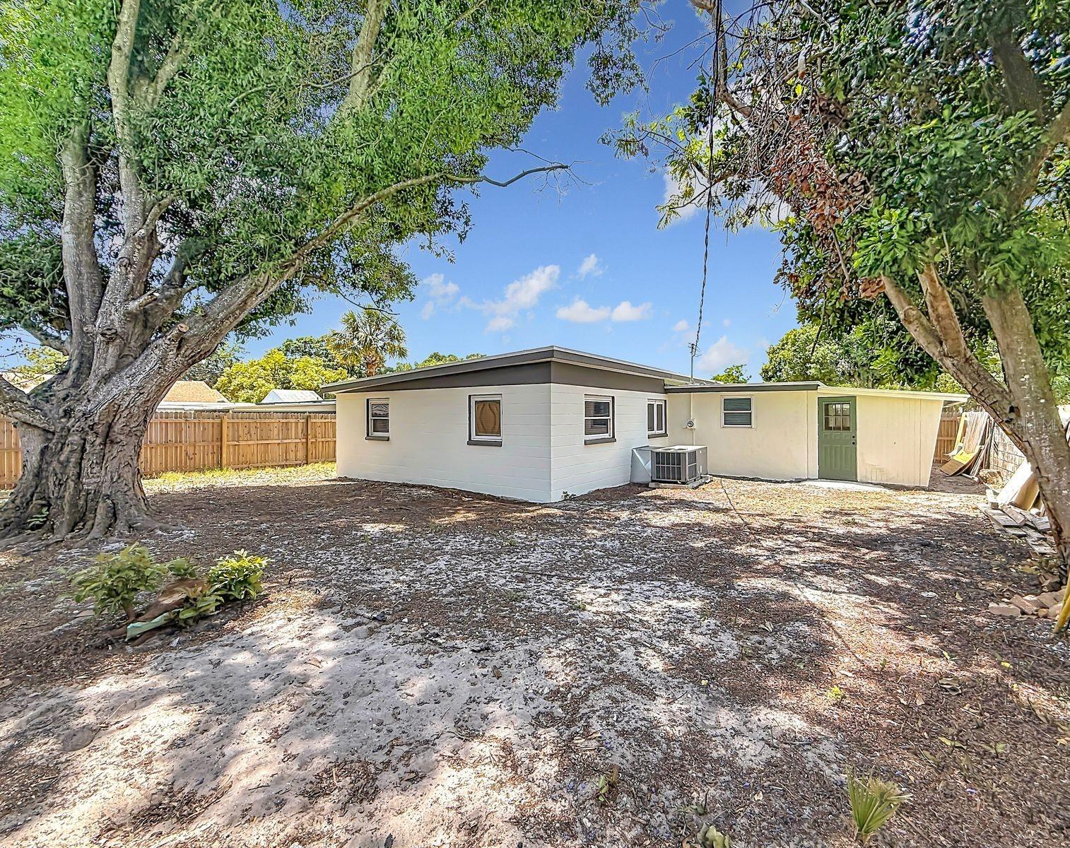 CRESTRIDGE 5TH ADD - Residential