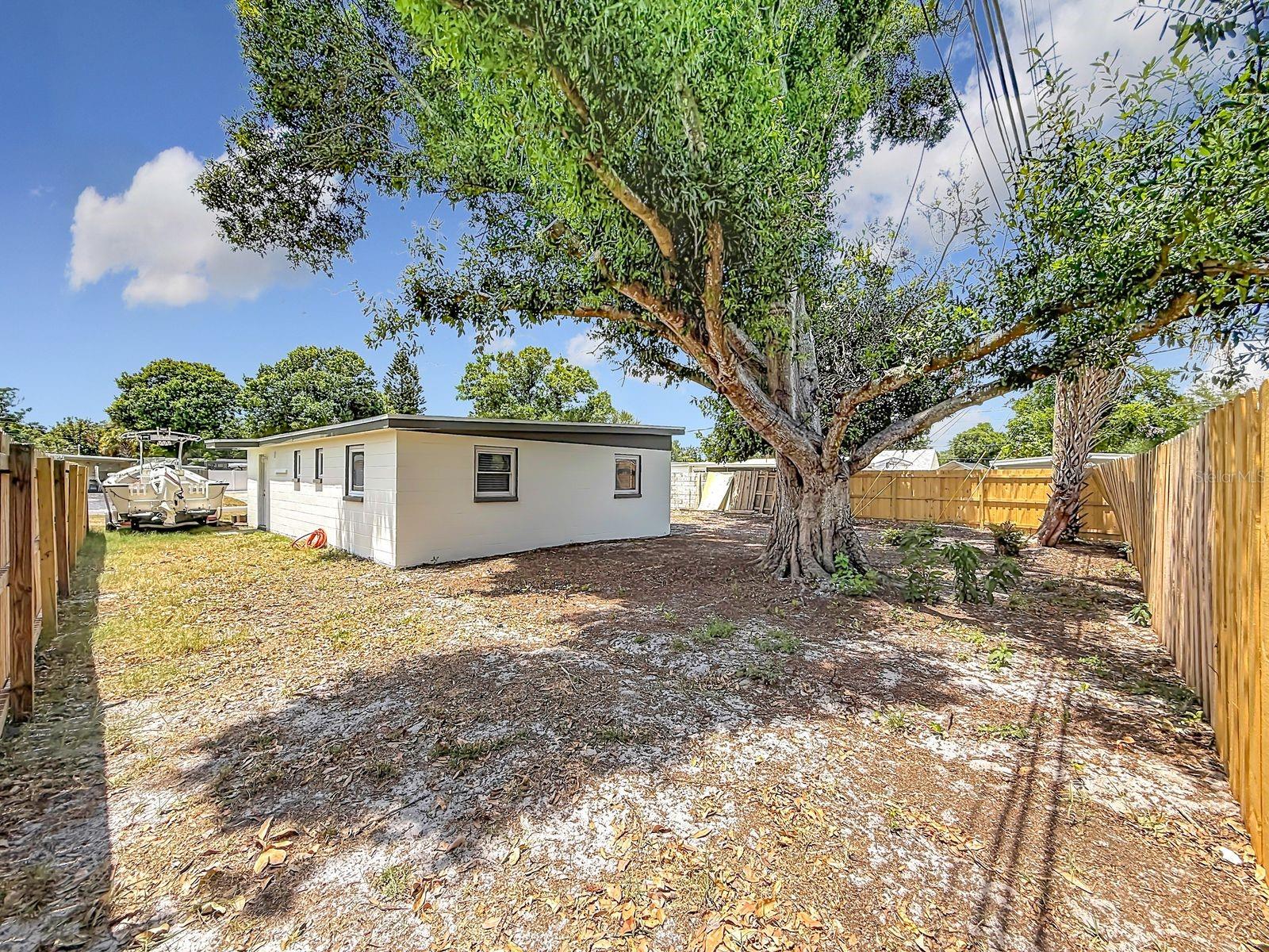 CRESTRIDGE 5TH ADD - Residential