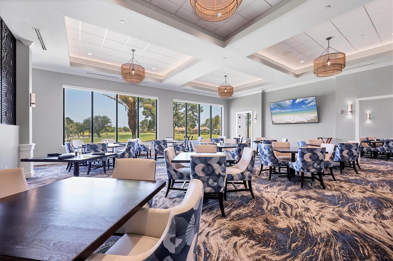 HERITAGE OAKS GOLF & COUNTRY CLUB - Residential