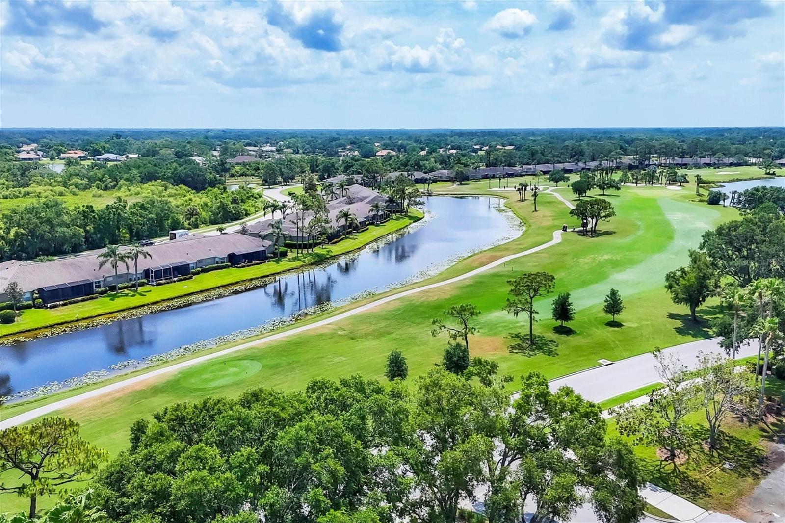 HERITAGE OAKS GOLF & COUNTRY CLUB - Residential