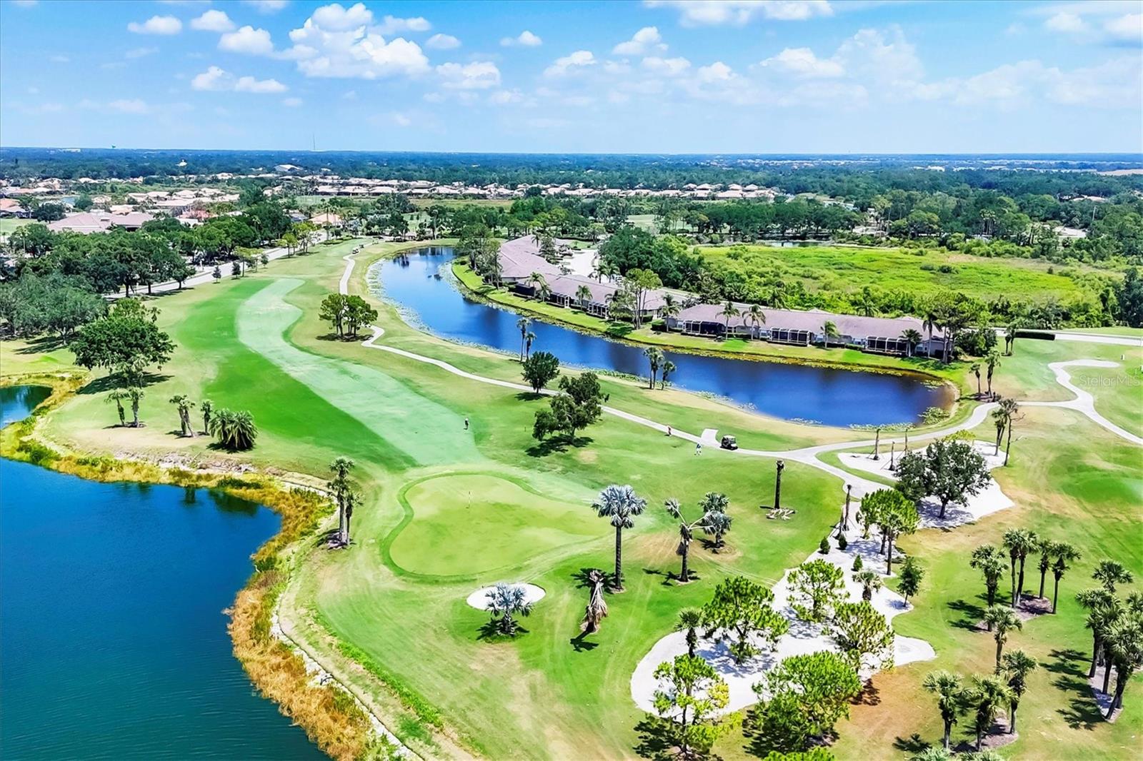 HERITAGE OAKS GOLF & COUNTRY CLUB - Residential
