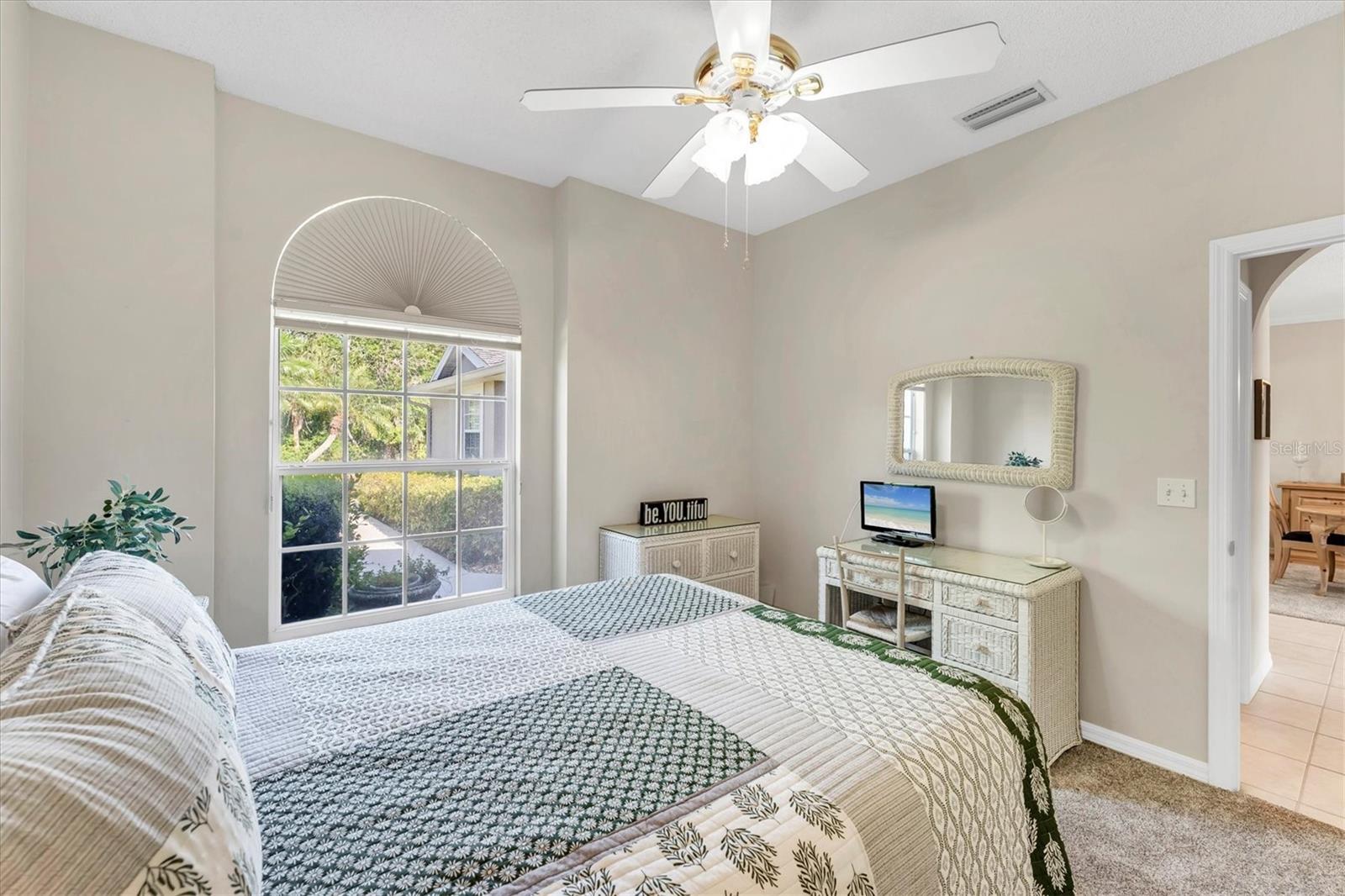 HERITAGE OAKS GOLF & COUNTRY CLUB - Residential