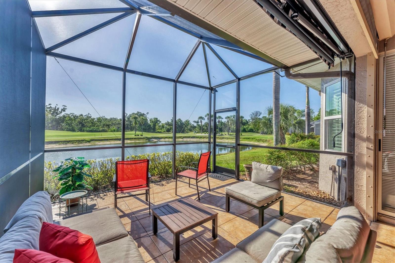 HERITAGE OAKS GOLF & COUNTRY CLUB - Residential