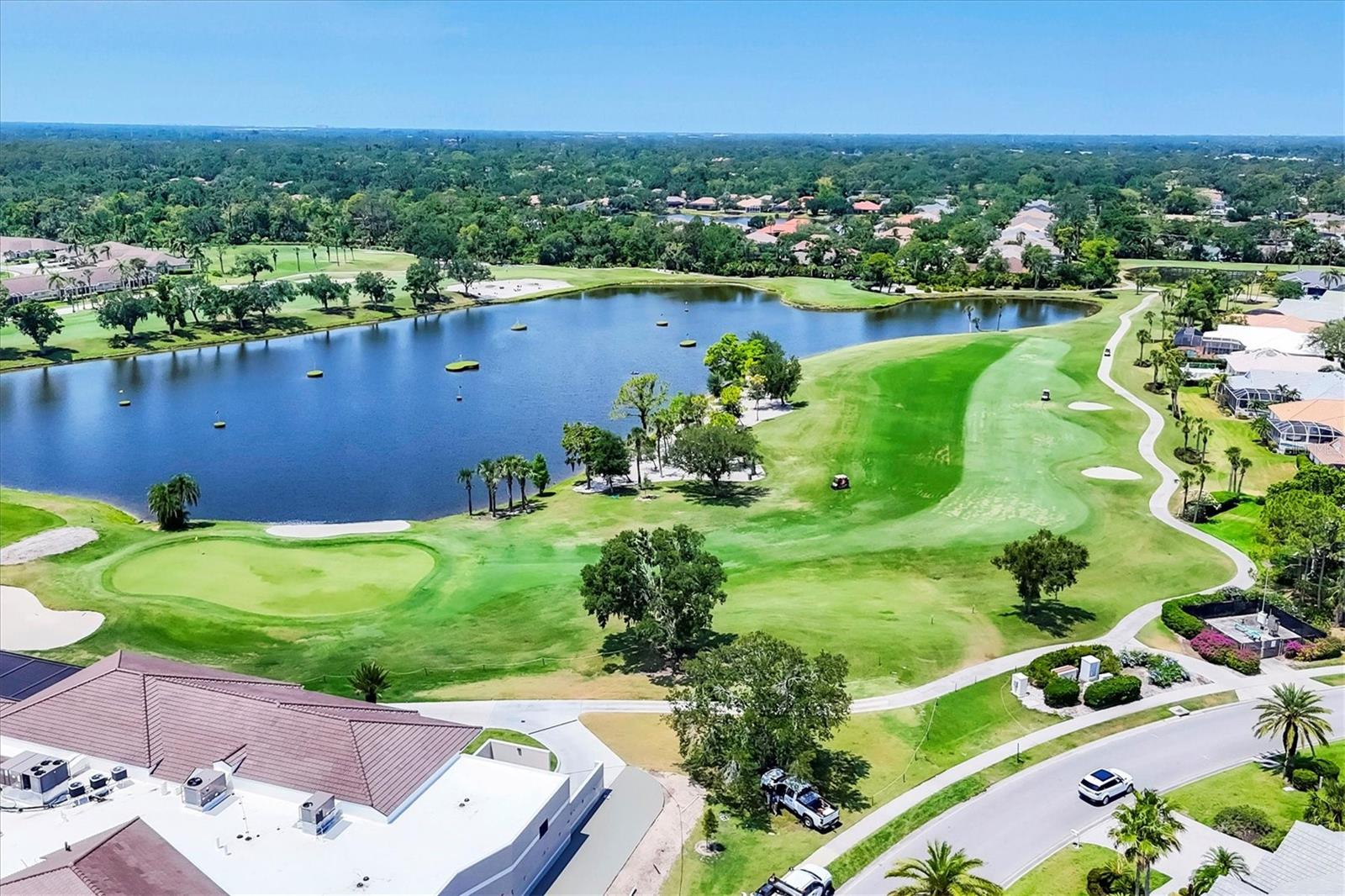 HERITAGE OAKS GOLF & COUNTRY CLUB - Residential