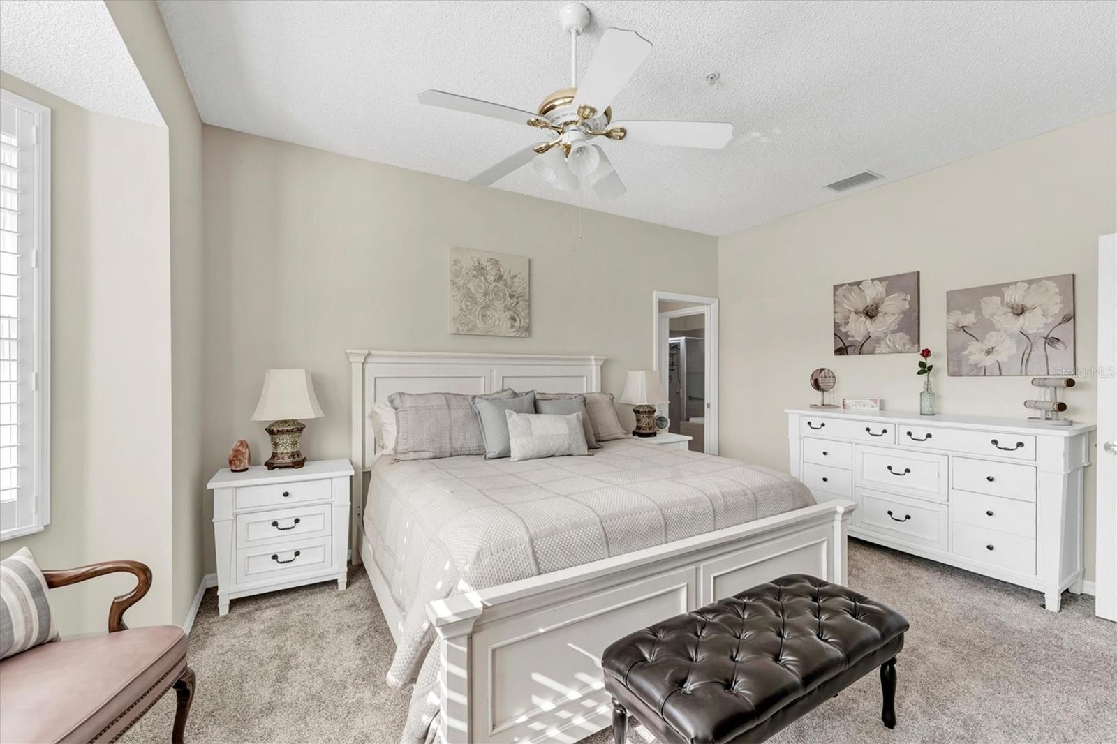 HERITAGE OAKS GOLF & COUNTRY CLUB - Residential