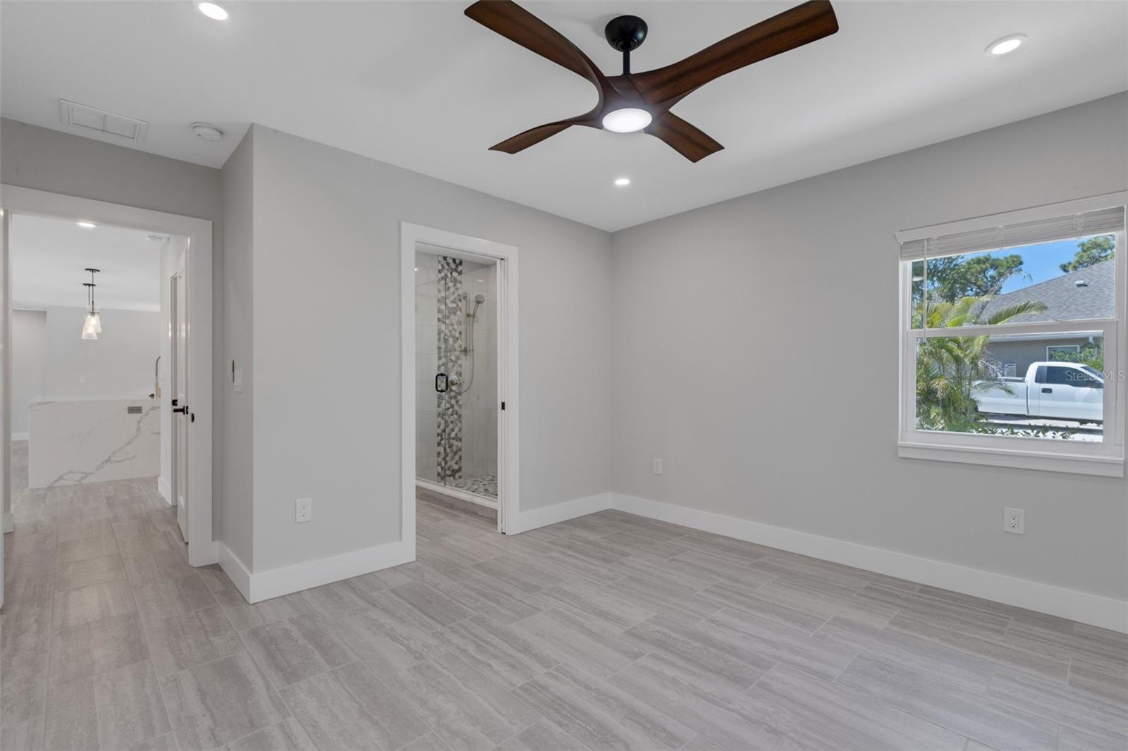 MARSHALL MANOR - Residential