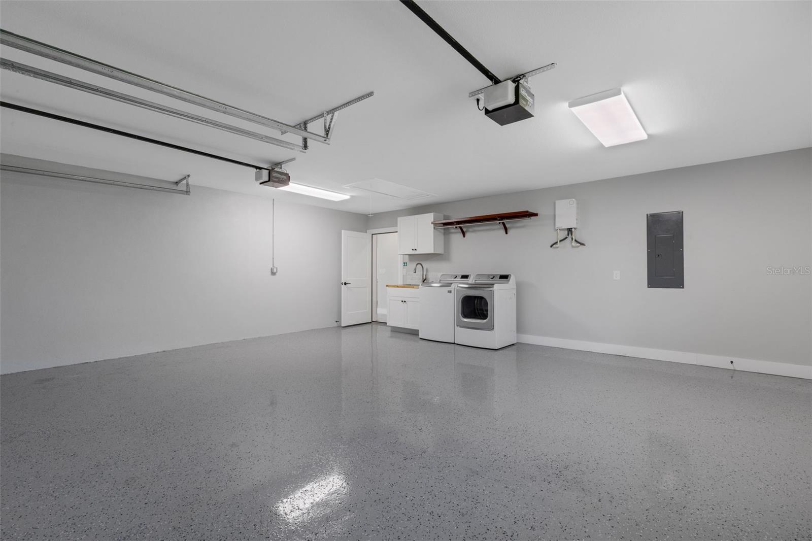 MARSHALL MANOR - Residential