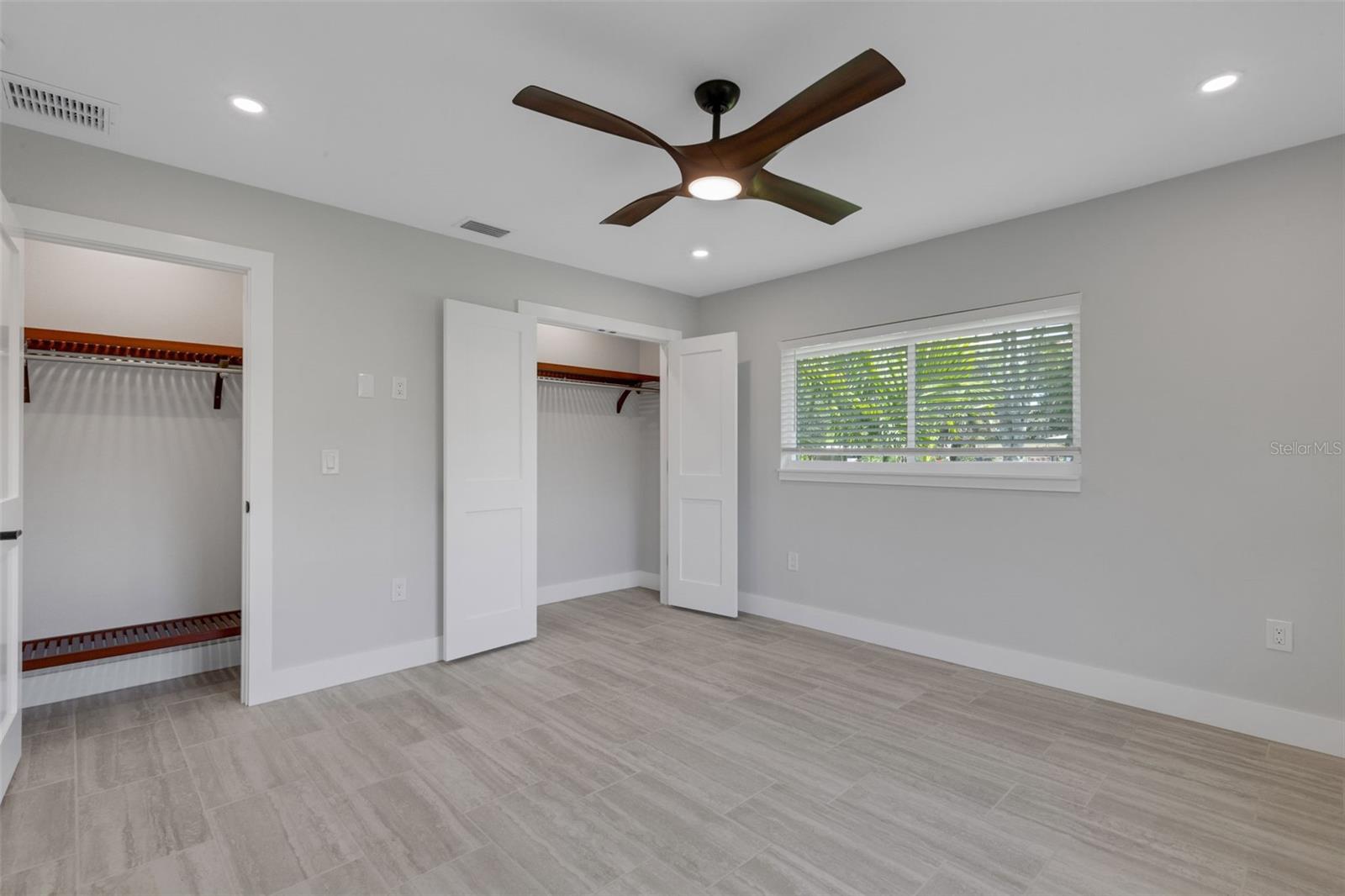 MARSHALL MANOR - Residential