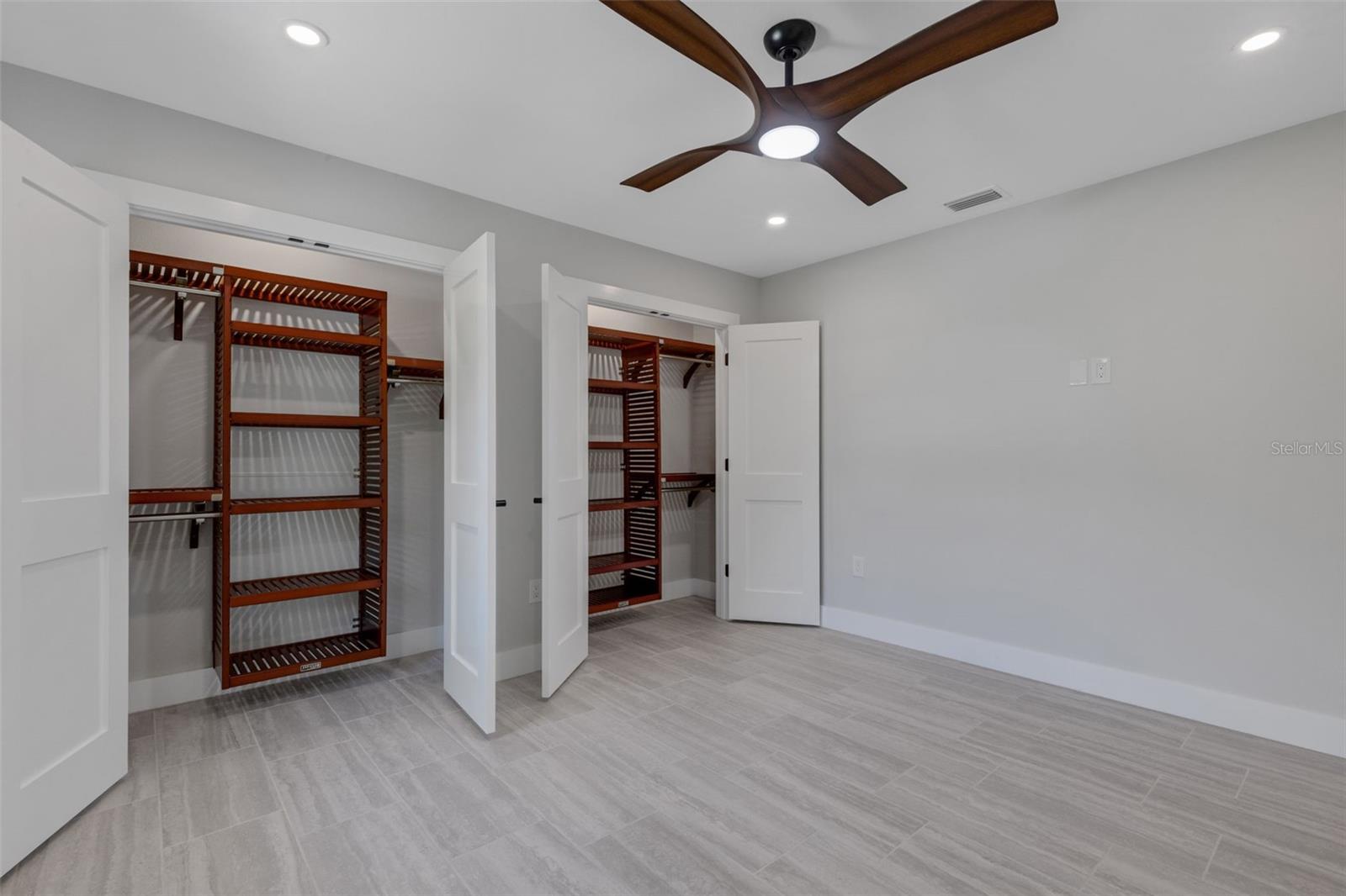 MARSHALL MANOR - Residential