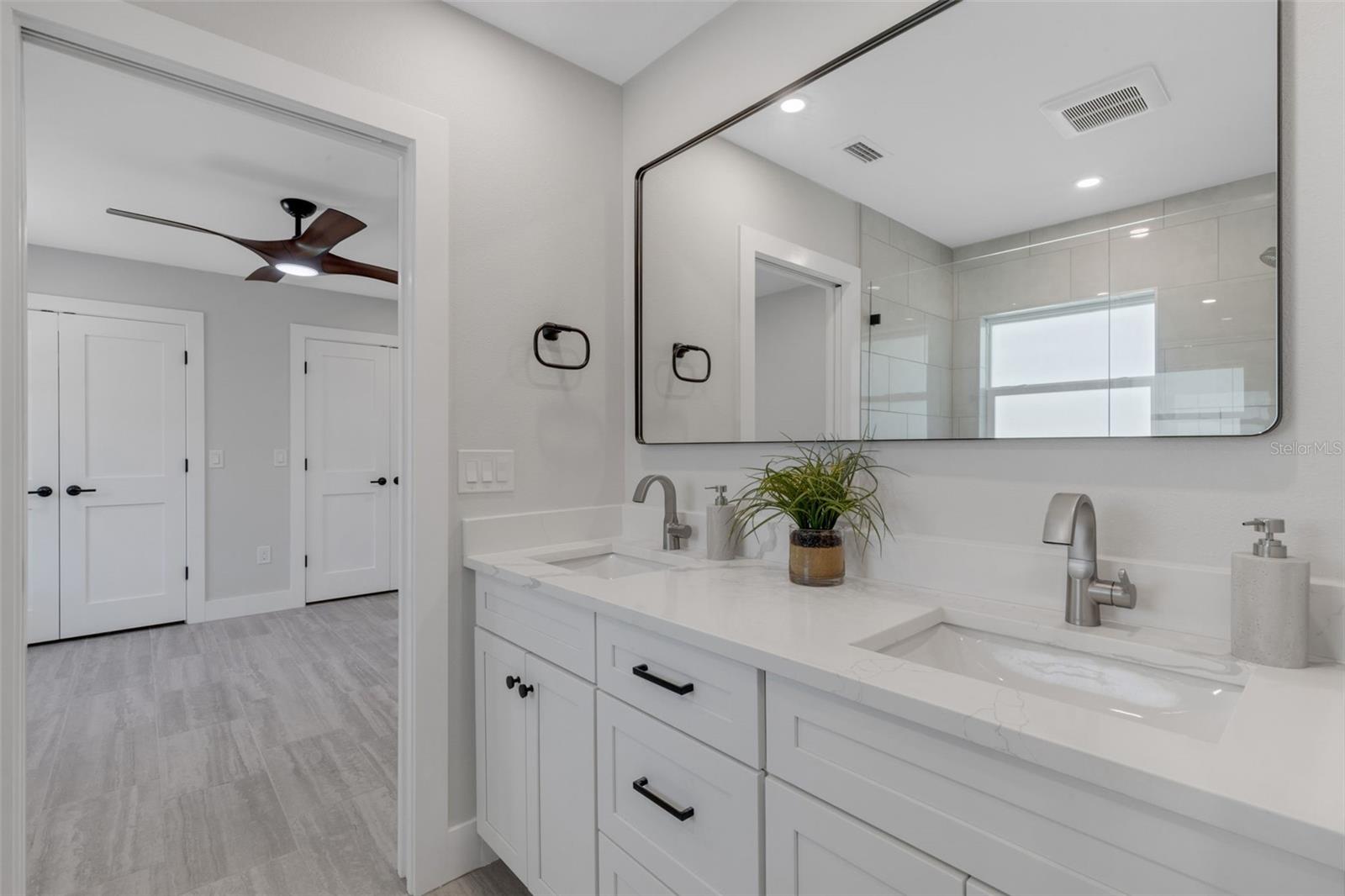 MARSHALL MANOR - Residential