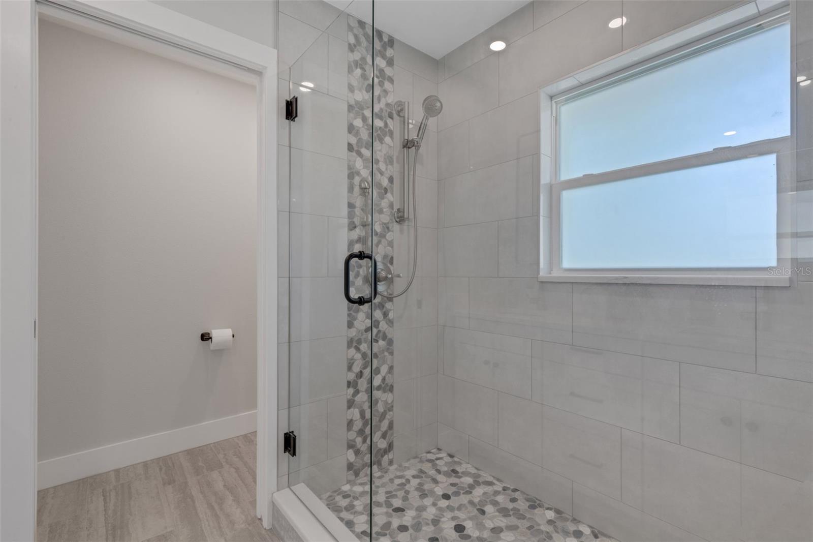 MARSHALL MANOR - Residential