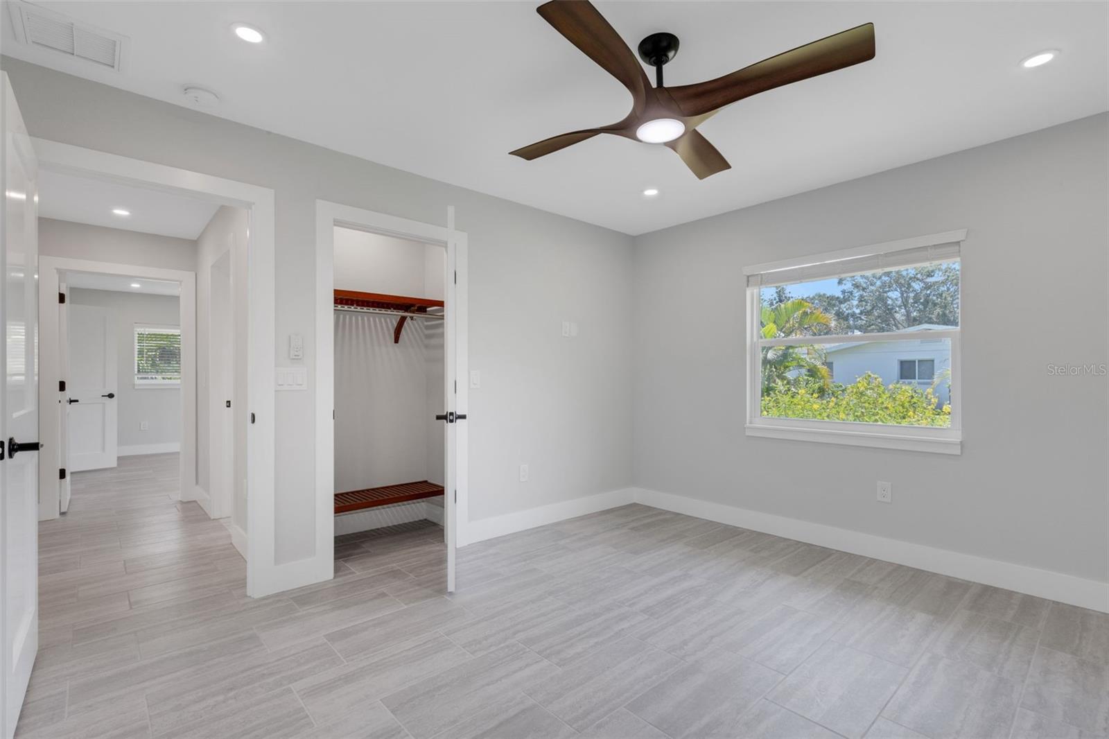 MARSHALL MANOR - Residential