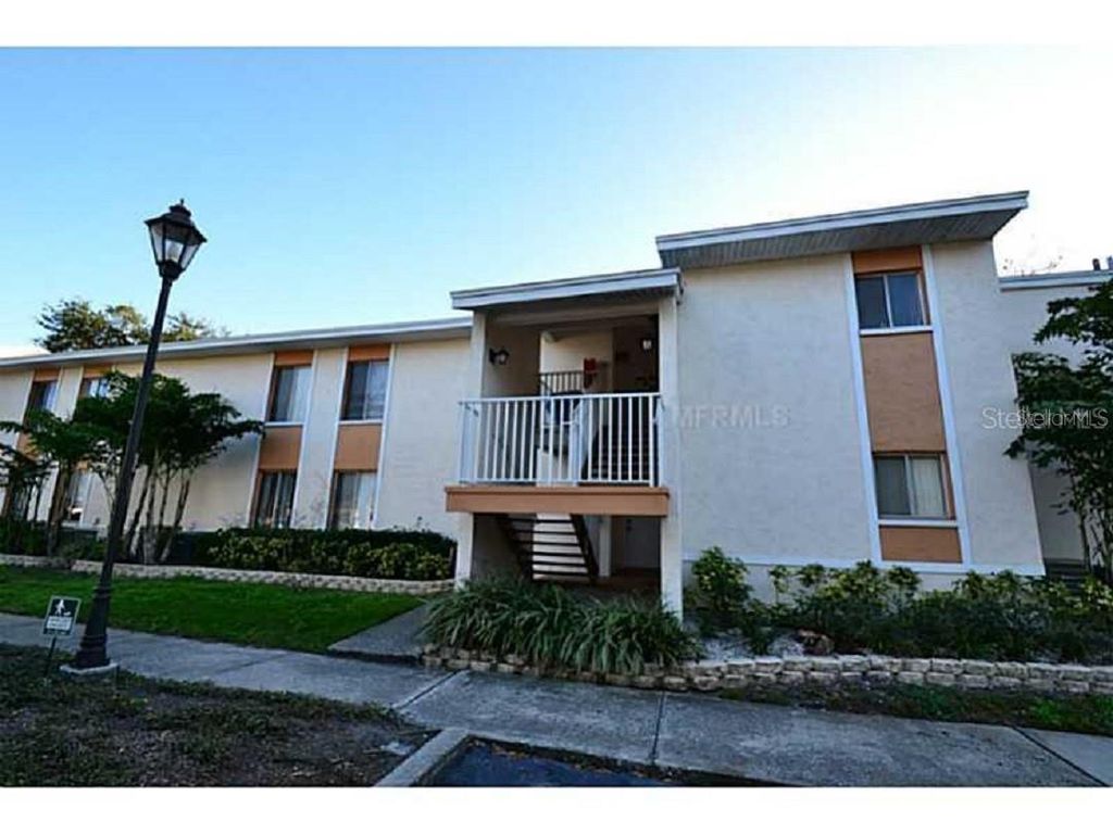 Photo of 720 100th Avenue N #203, St Petersburg, FL 33702 (MLS # TB8474077)